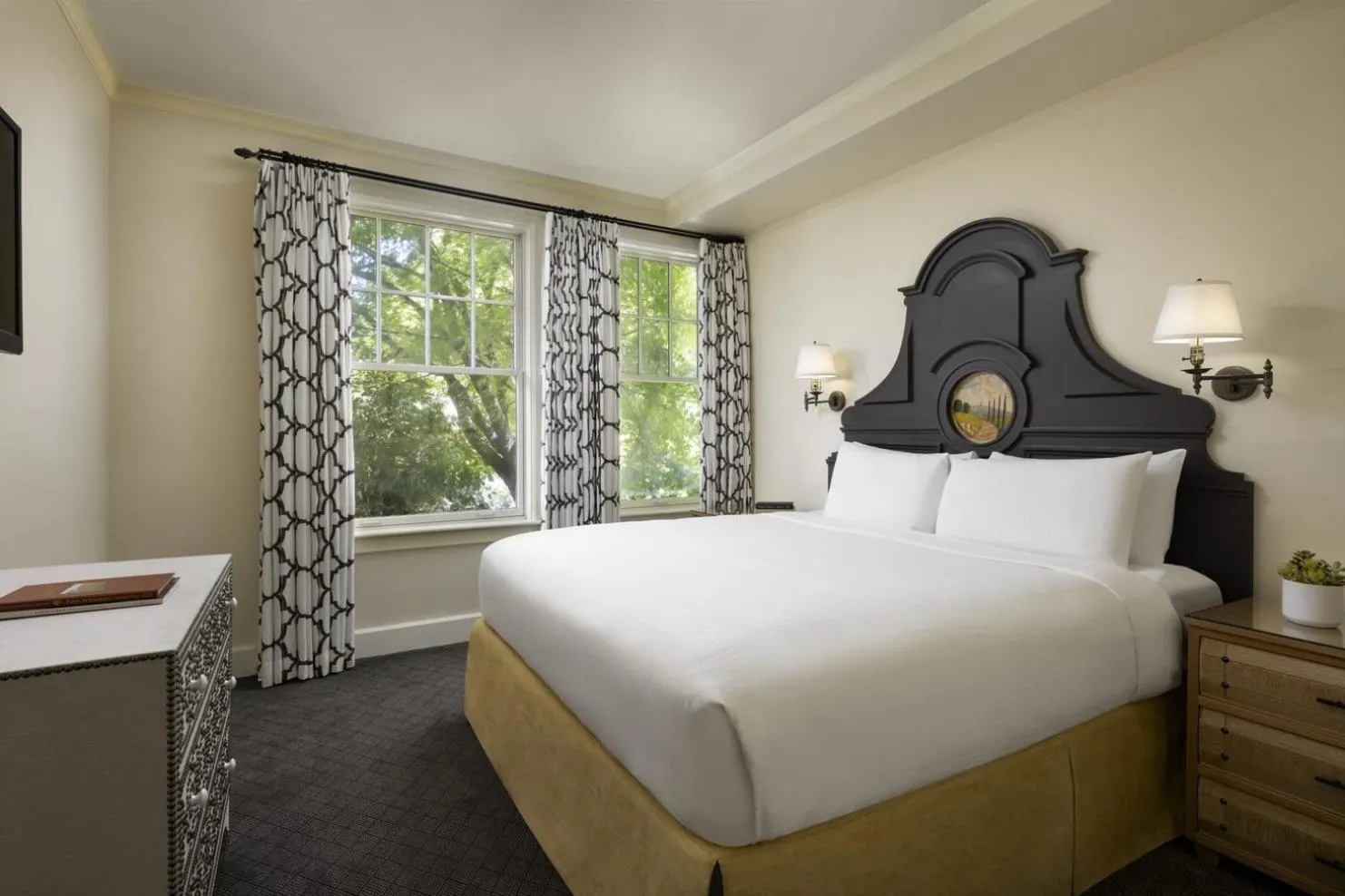 Bedroom, Bed in Fairmont Sonoma Mission Inn & Spa