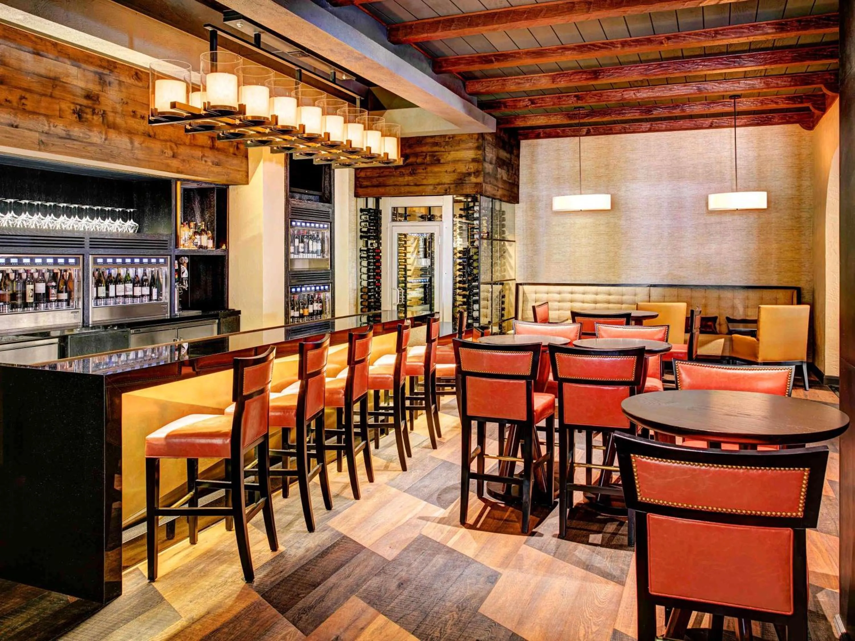 Lounge or bar in Fairmont Sonoma Mission Inn & Spa