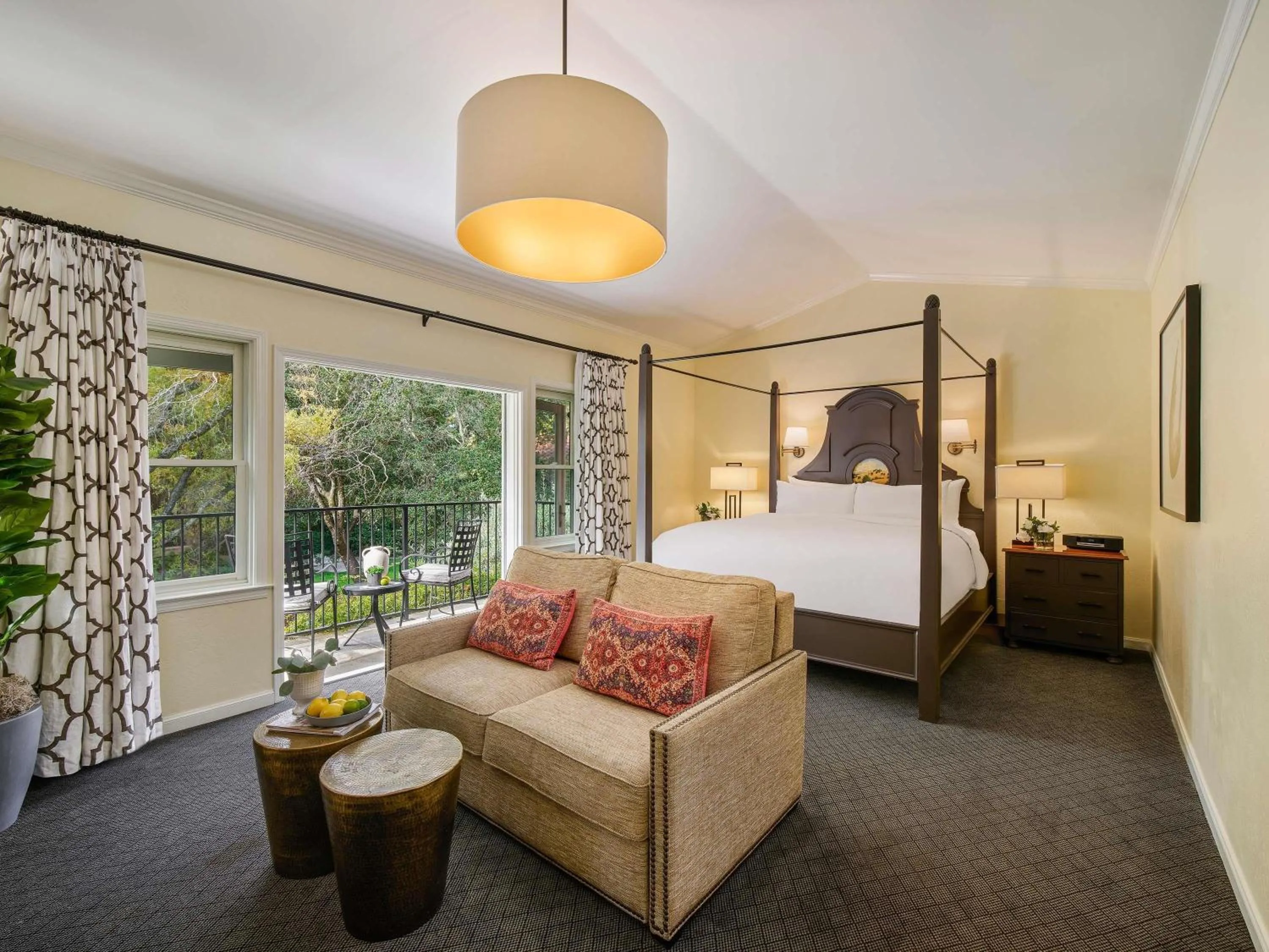 Bedroom, Bed in Fairmont Sonoma Mission Inn & Spa