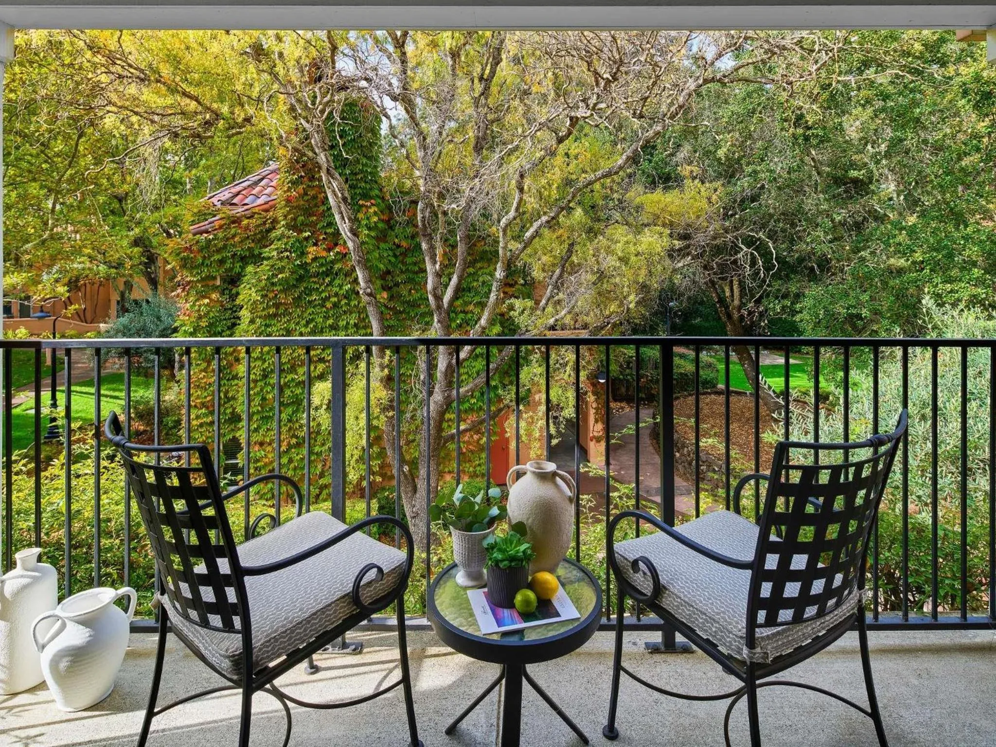 Bedroom in Fairmont Sonoma Mission Inn & Spa