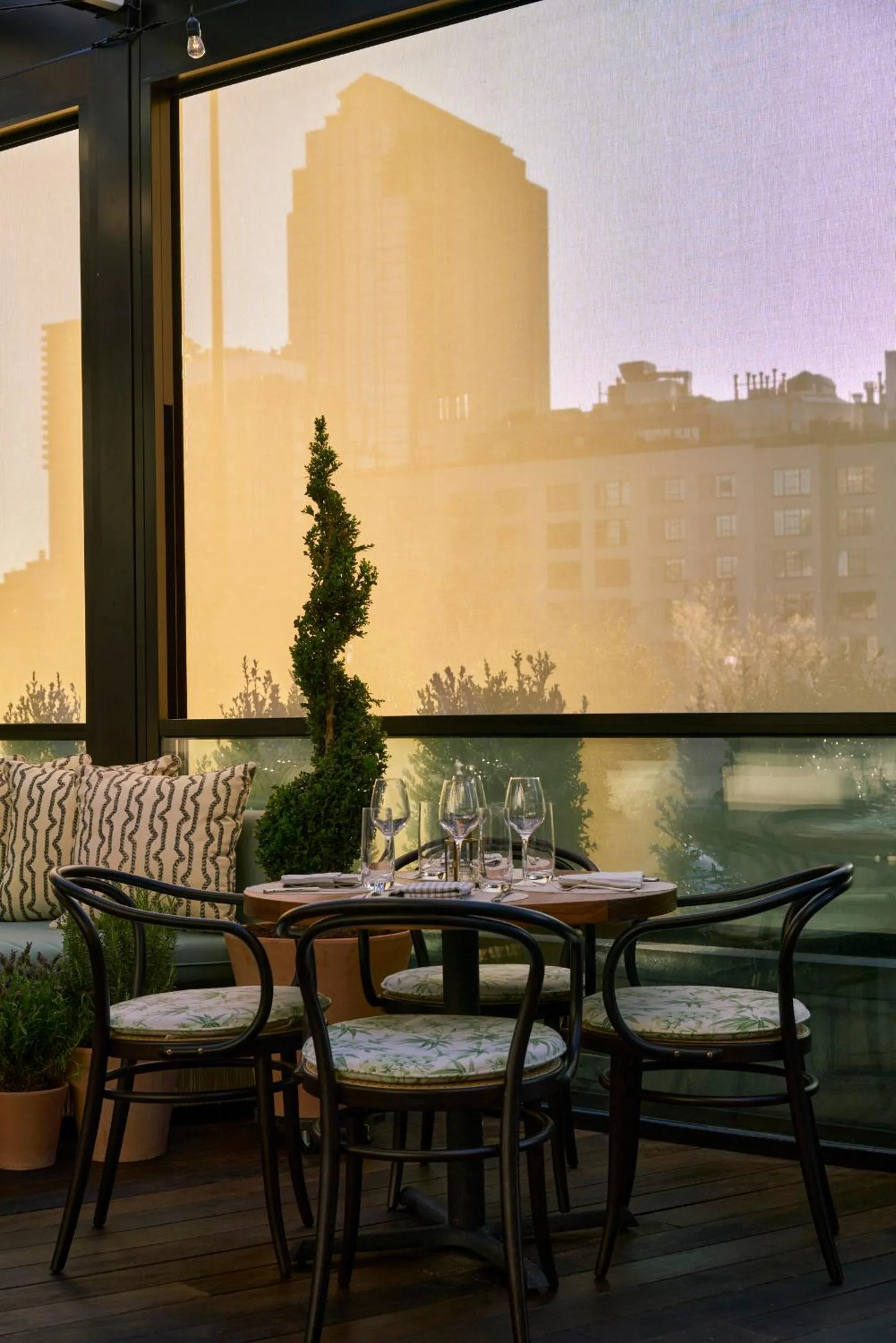 Restaurant/places to eat in ModernHaus SoHo