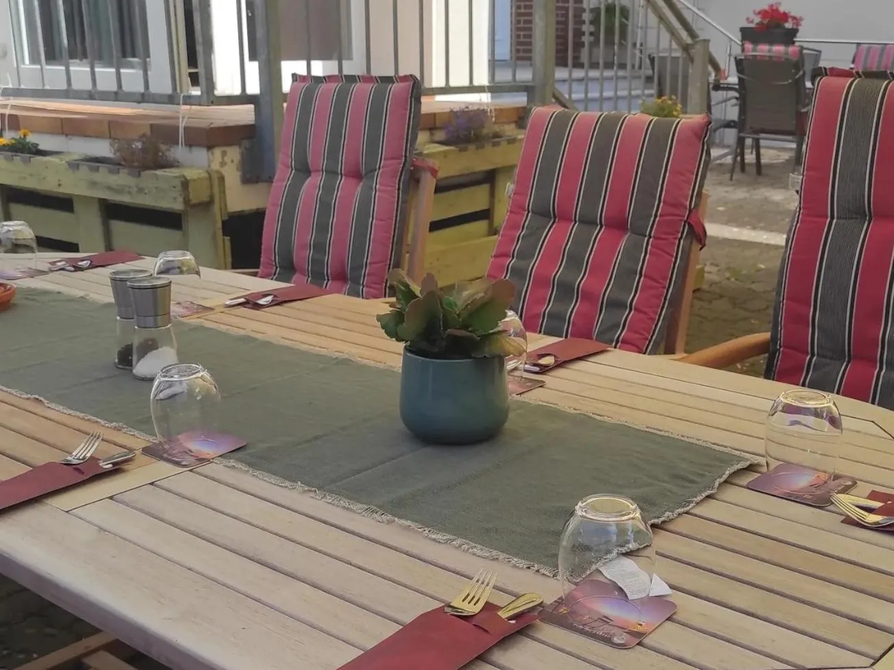 Restaurant/places to eat in Landhaus Knötel