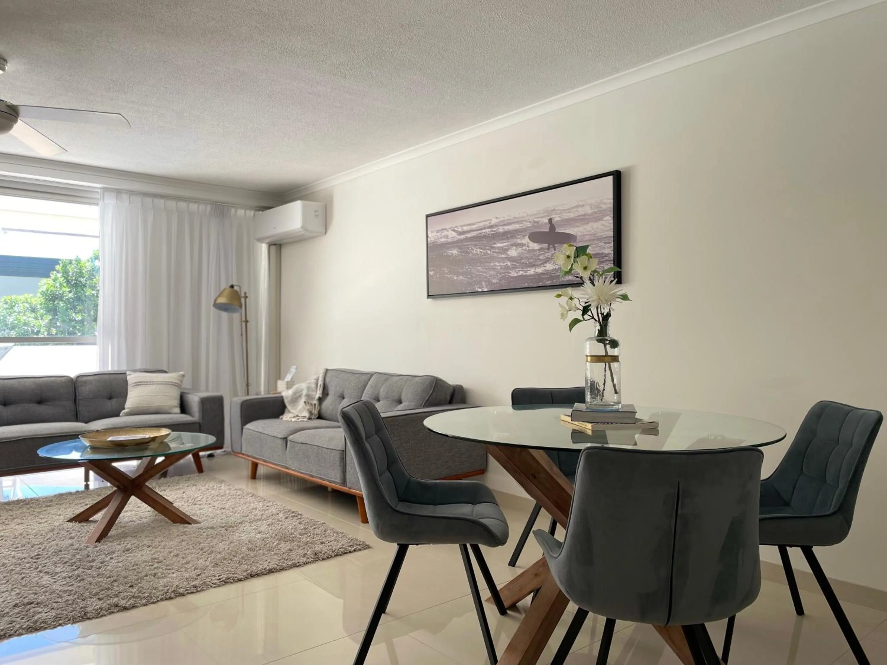 Living room in Baronnet Apartments