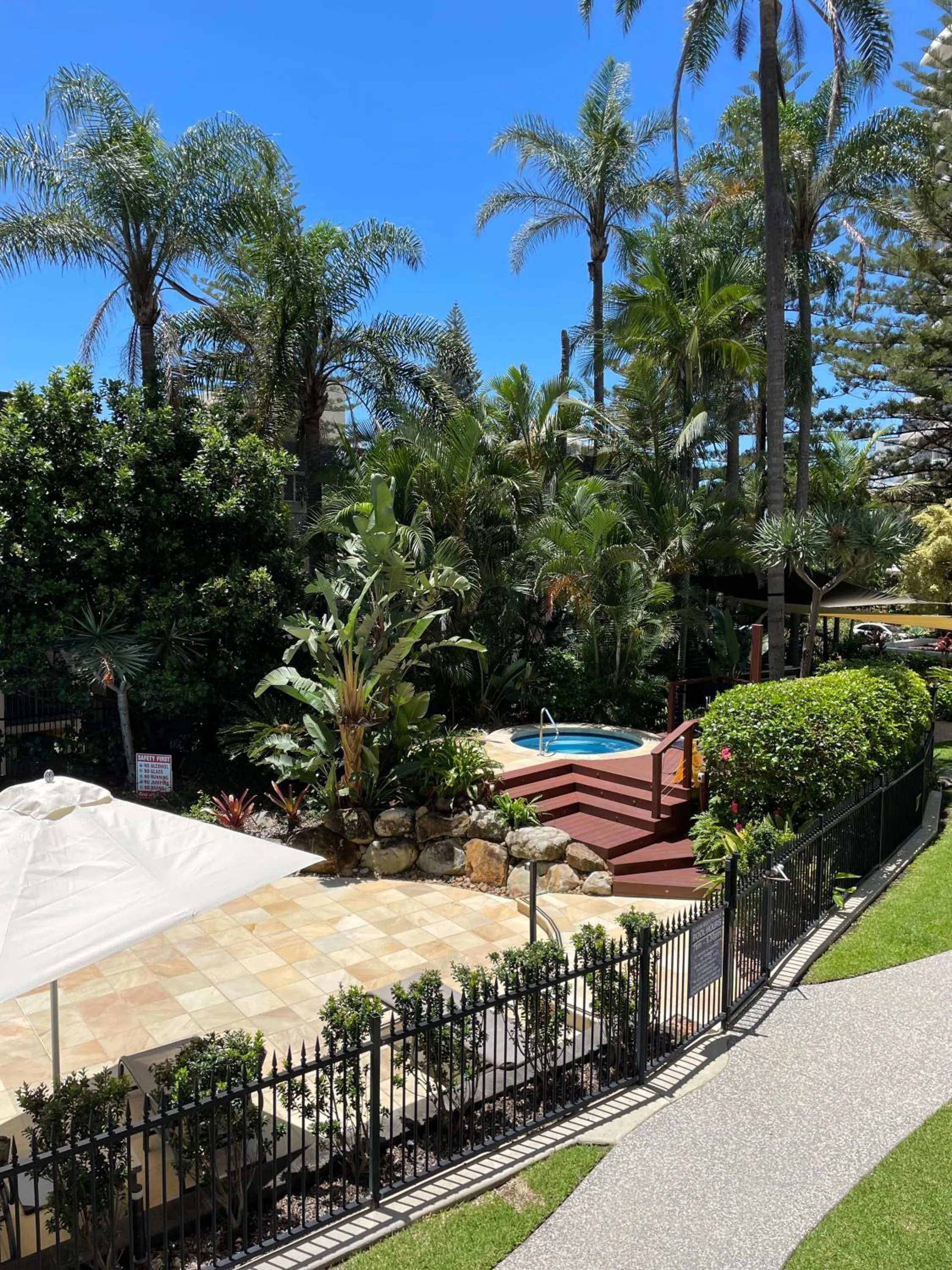 Natural landscape in Baronnet Apartments