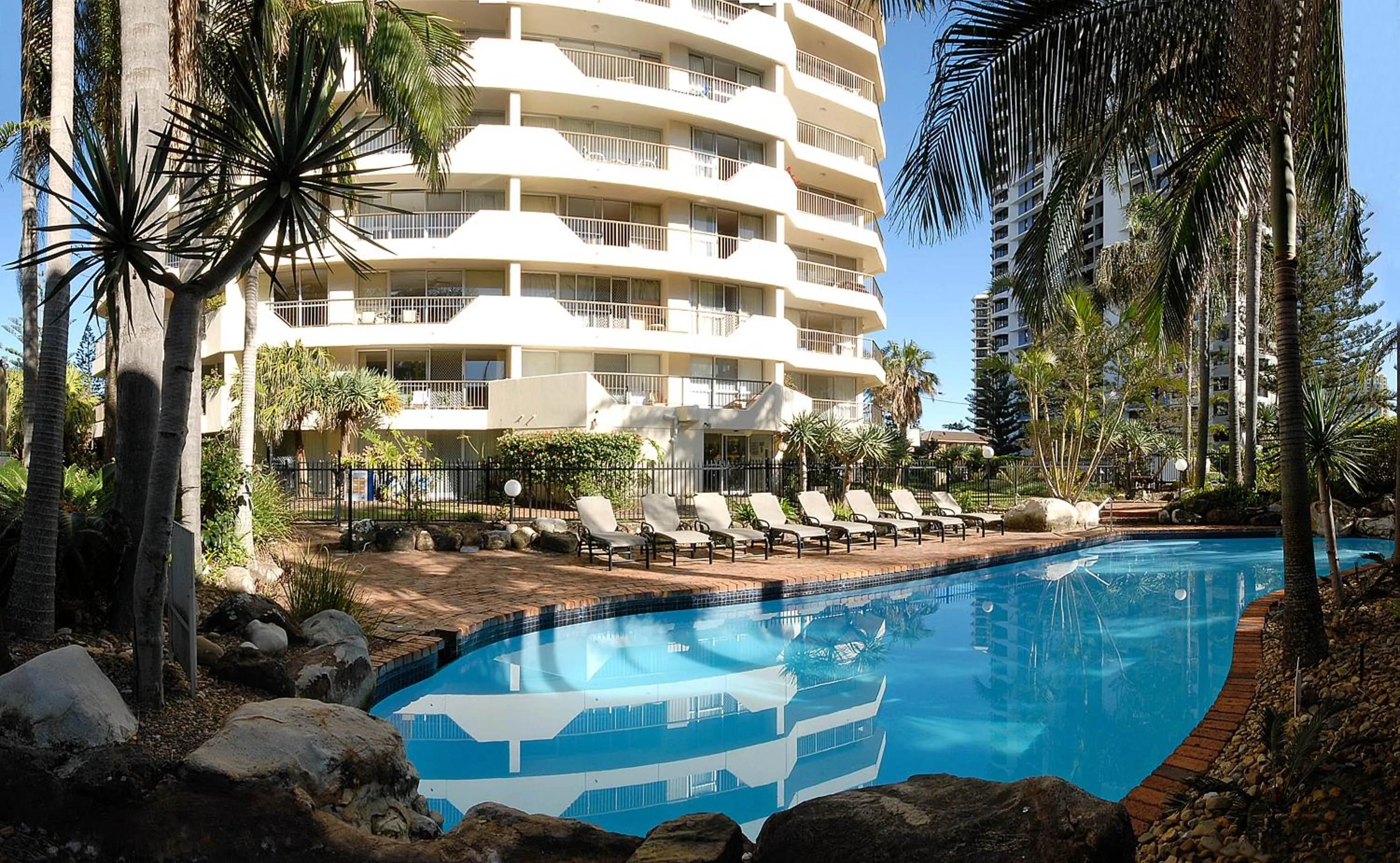 Pool view in Baronnet Apartments