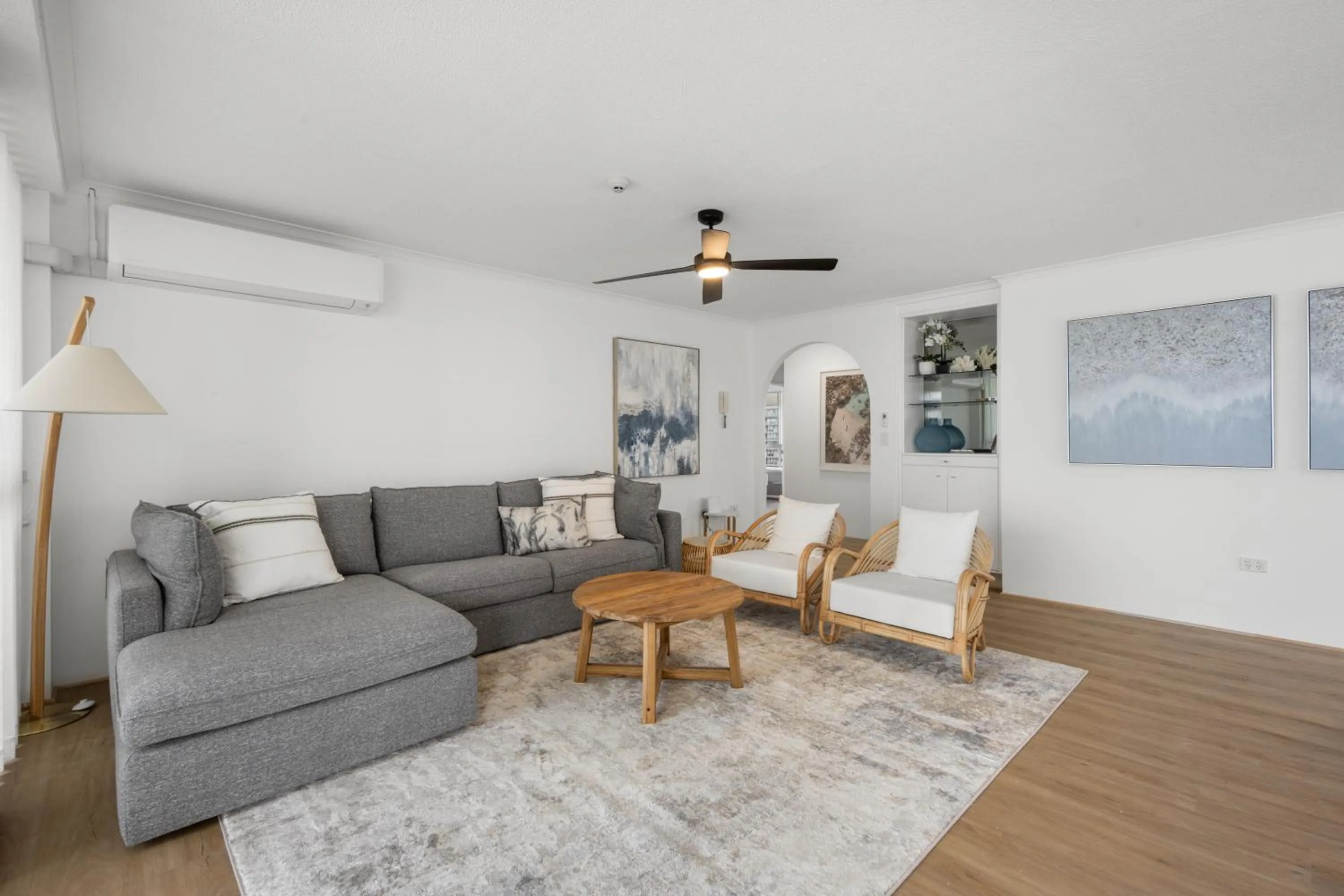 Living room in Baronnet Apartments