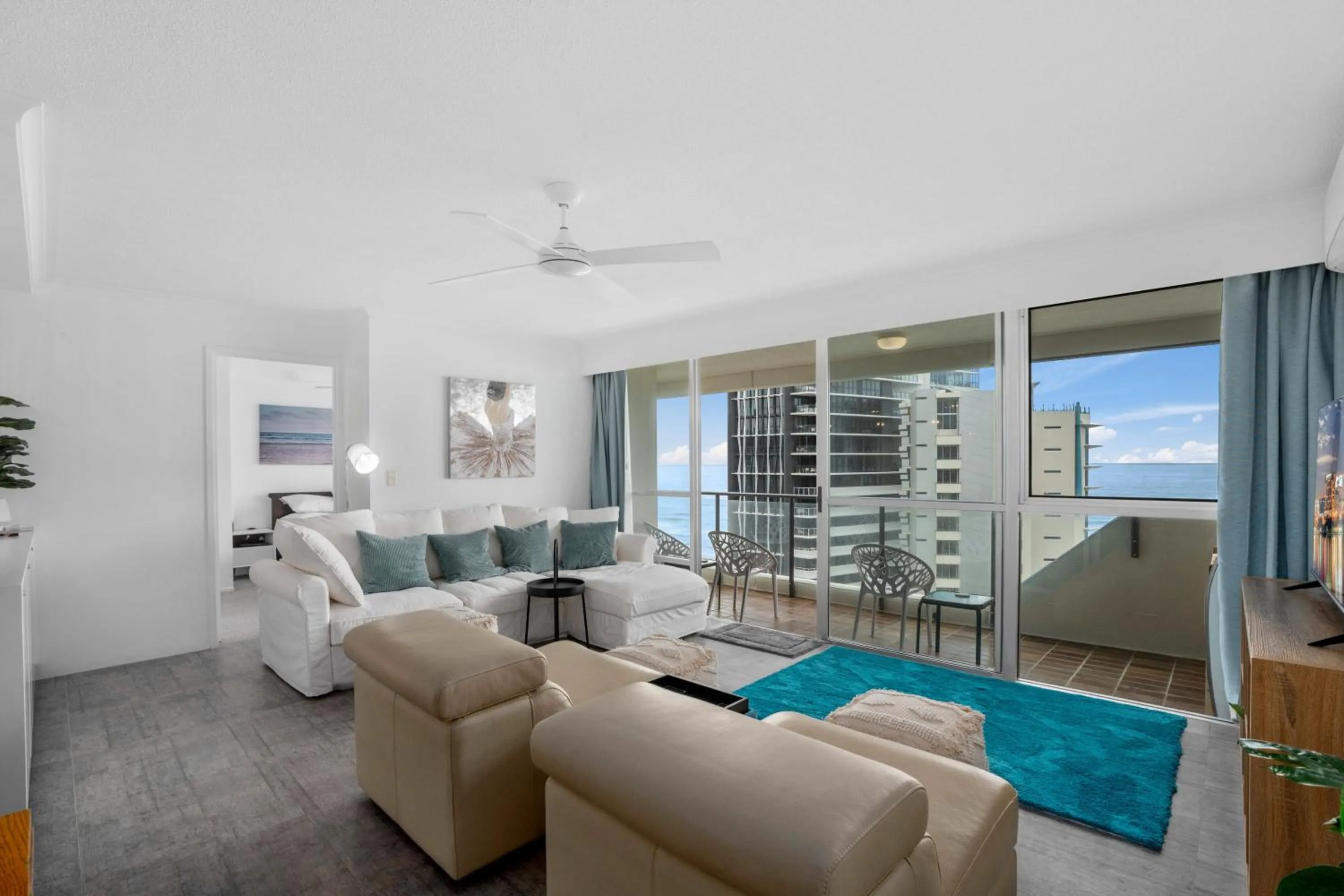 Living room in Baronnet Apartments