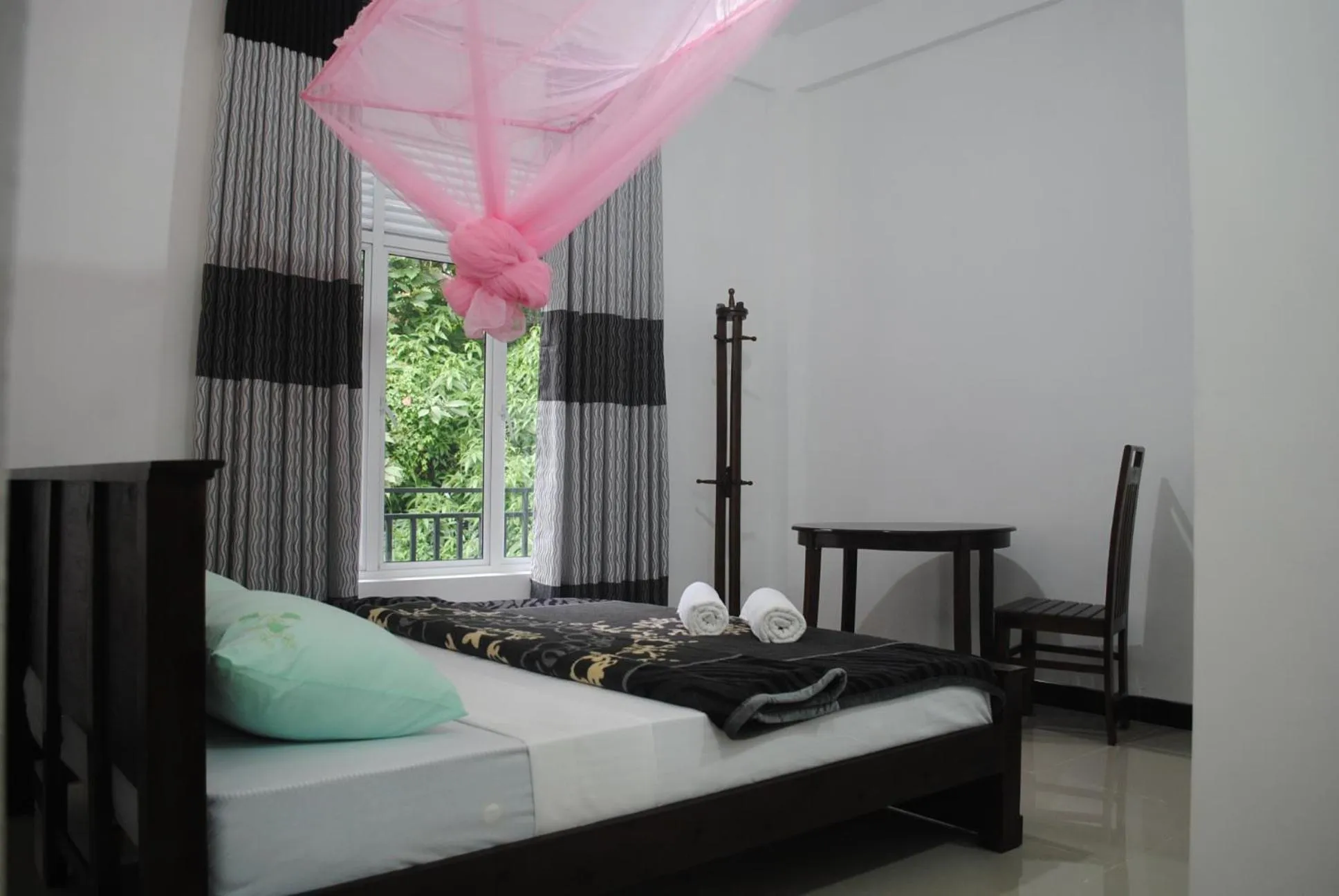 Bedroom, Bed in Mountain Villa Adam's Peak