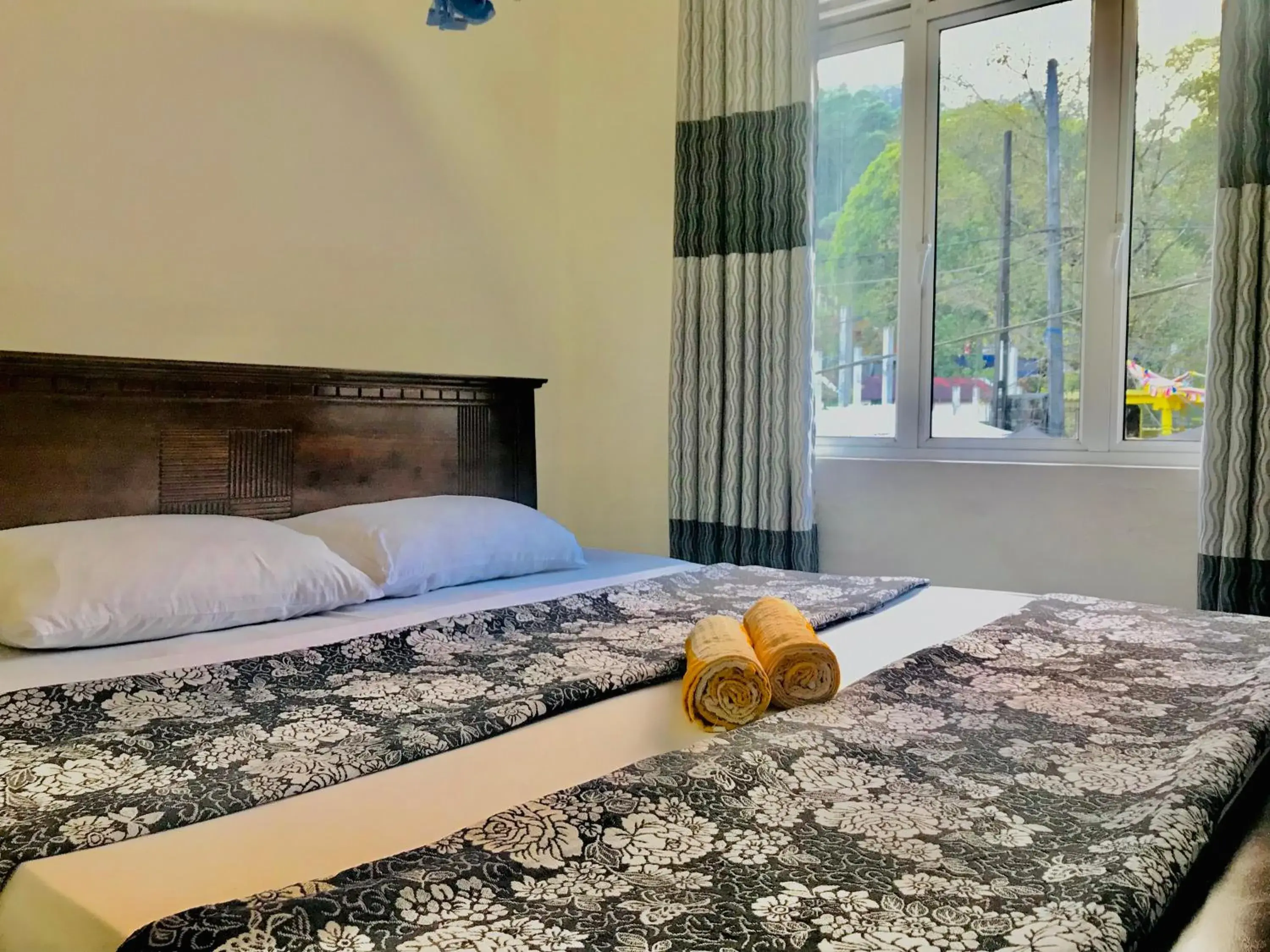 Double Room with Terrace - single occupancy in Mountain Villa Adam's Peak Double Room with Terrace - single occupancy in Mountain Villa Adam's Peak