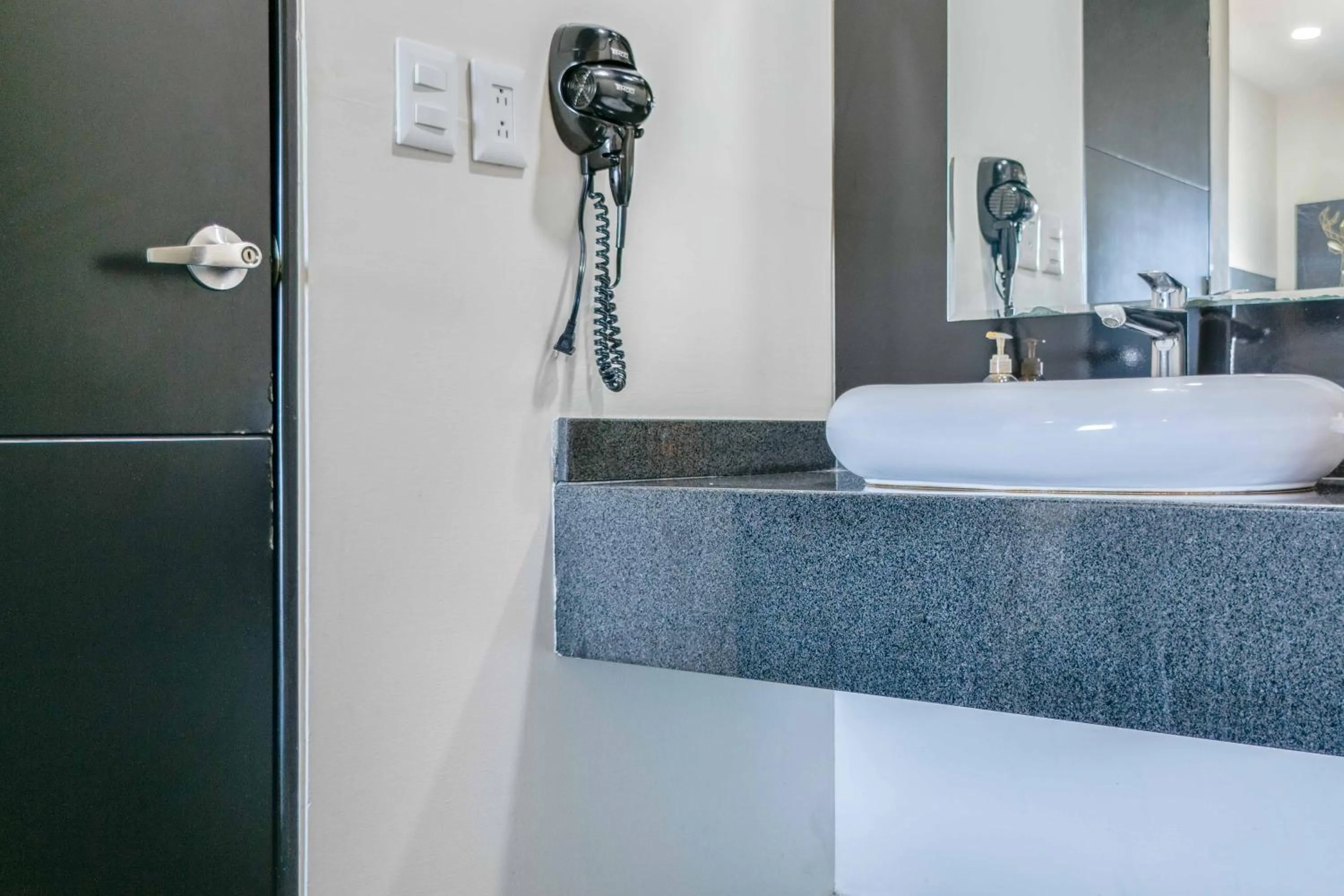 Area and facilities in Homesuites Malecon