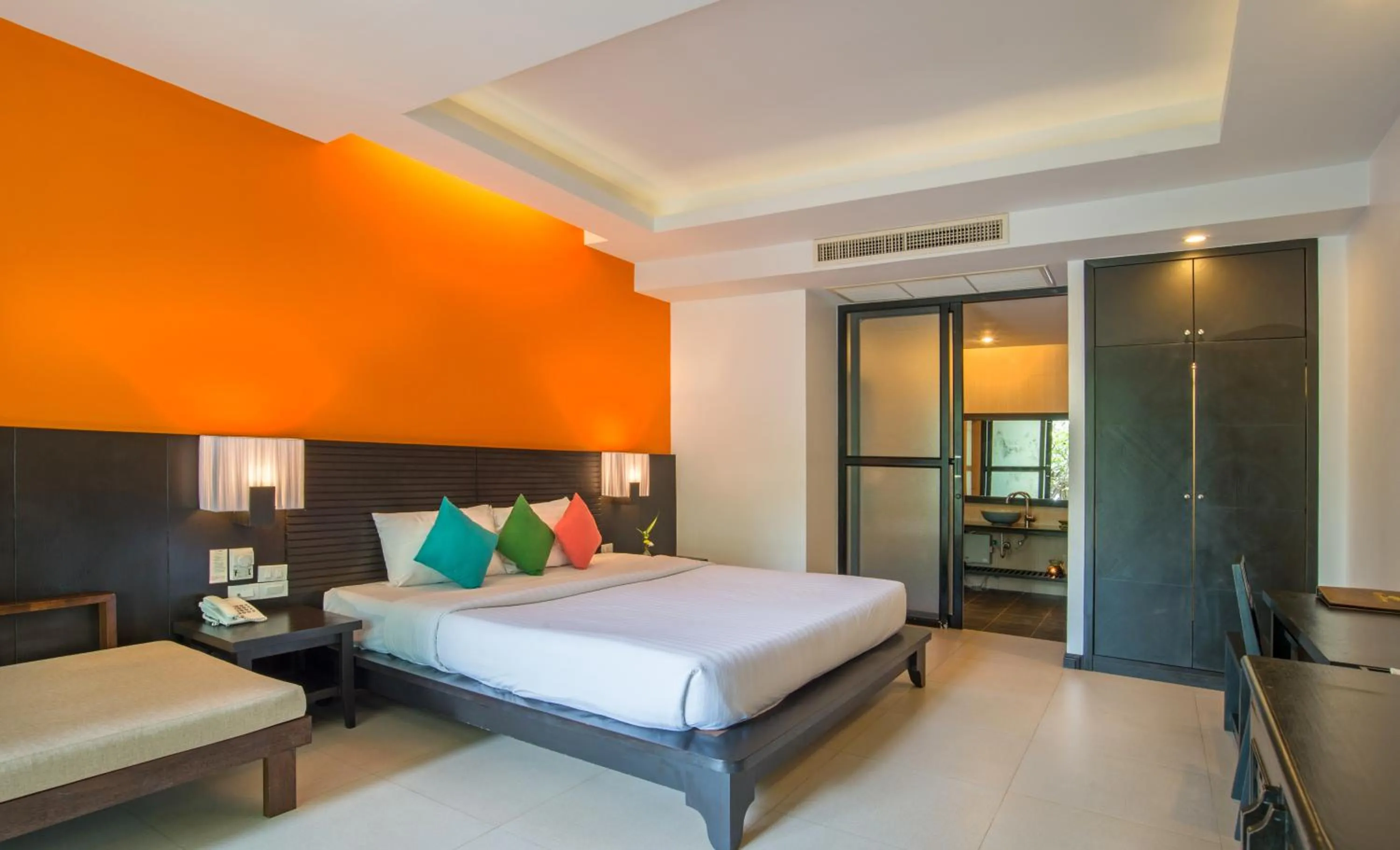 Bedroom, Bed in Sand Sea Resort Railay Beach