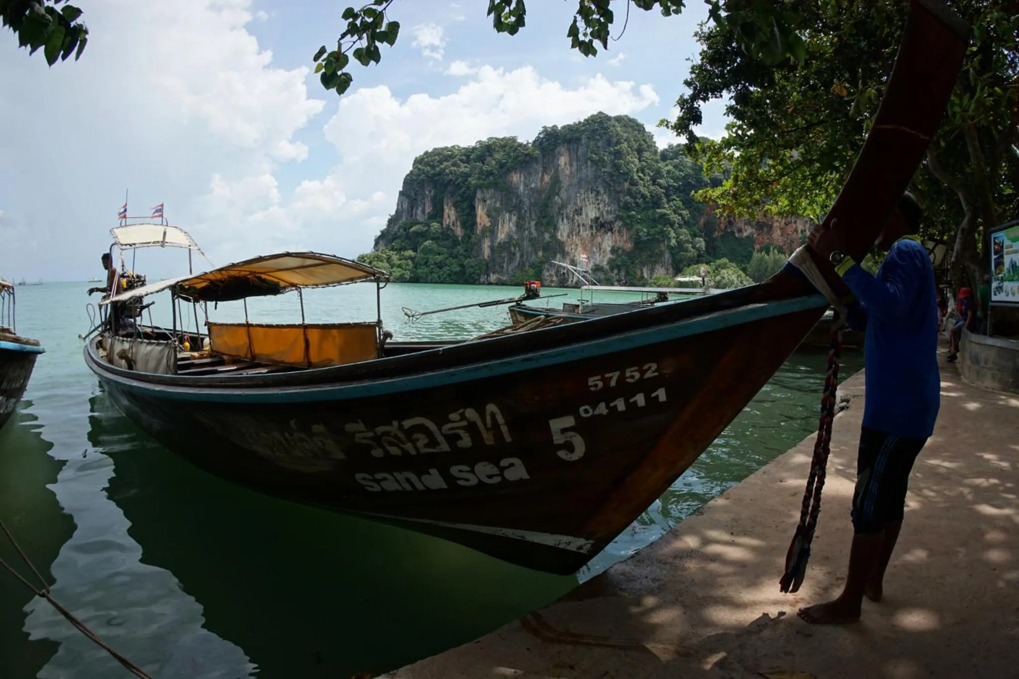Area and facilities in Sand Sea Resort Railay Beach