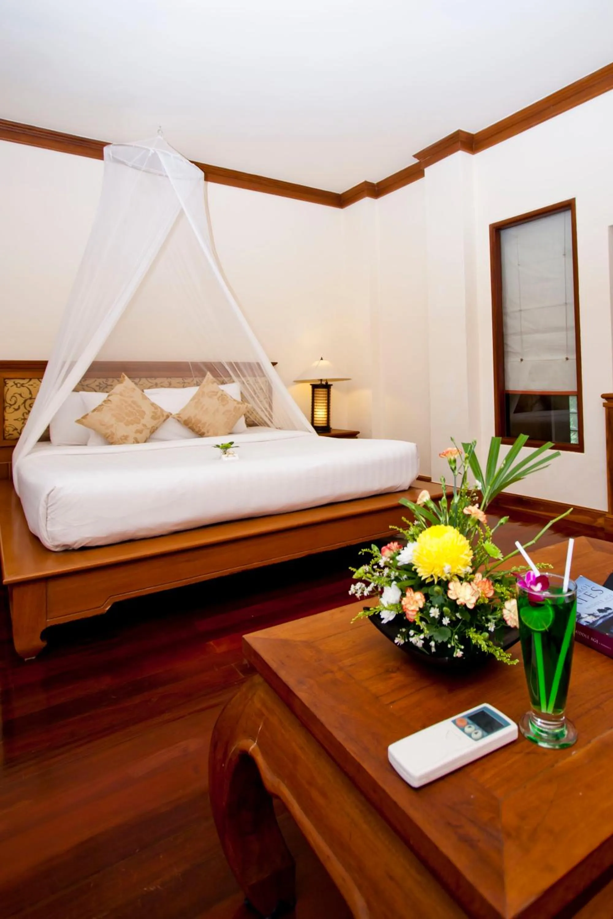 Bed in Sand Sea Resort Railay Beach