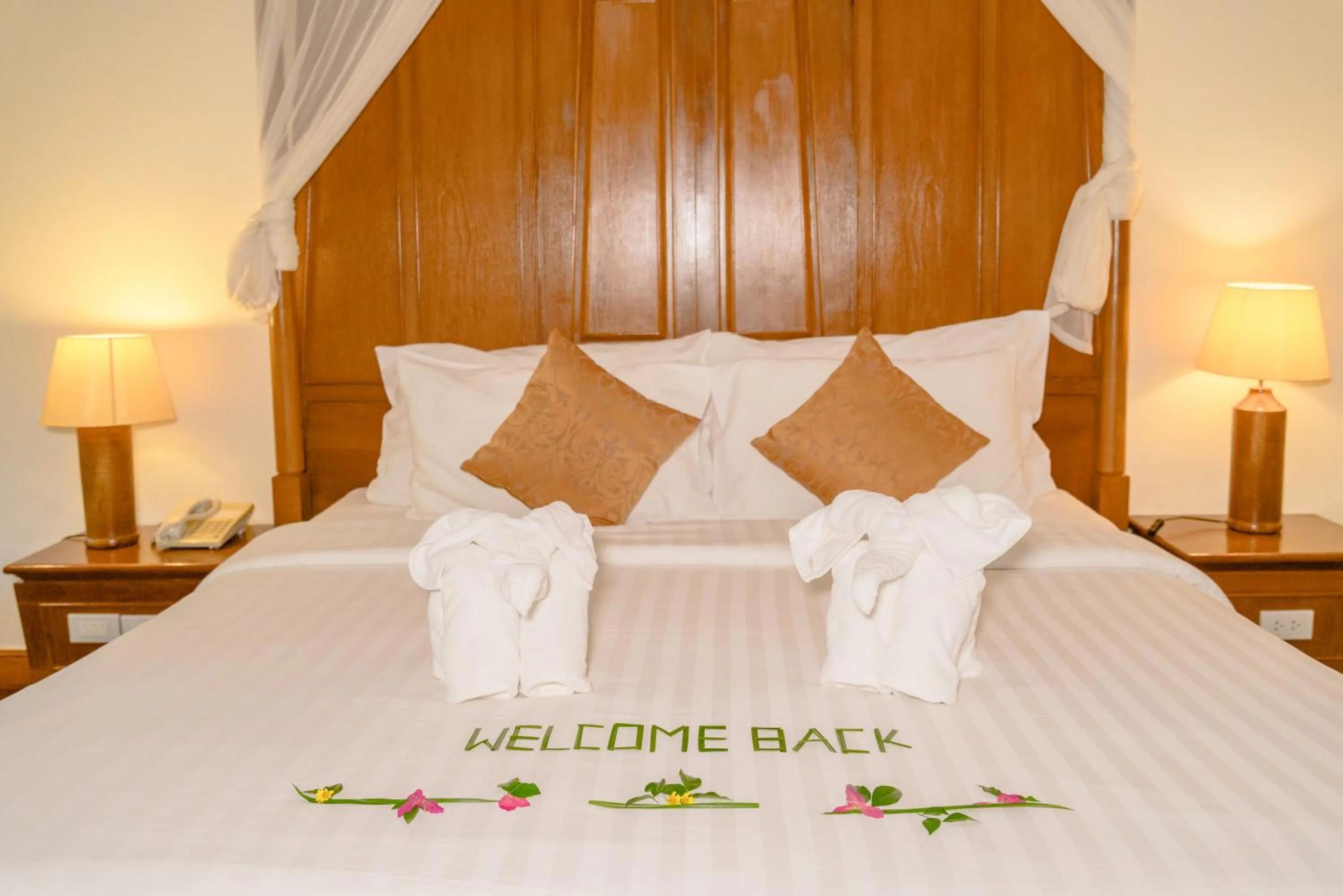 Bed in Sand Sea Resort Railay Beach