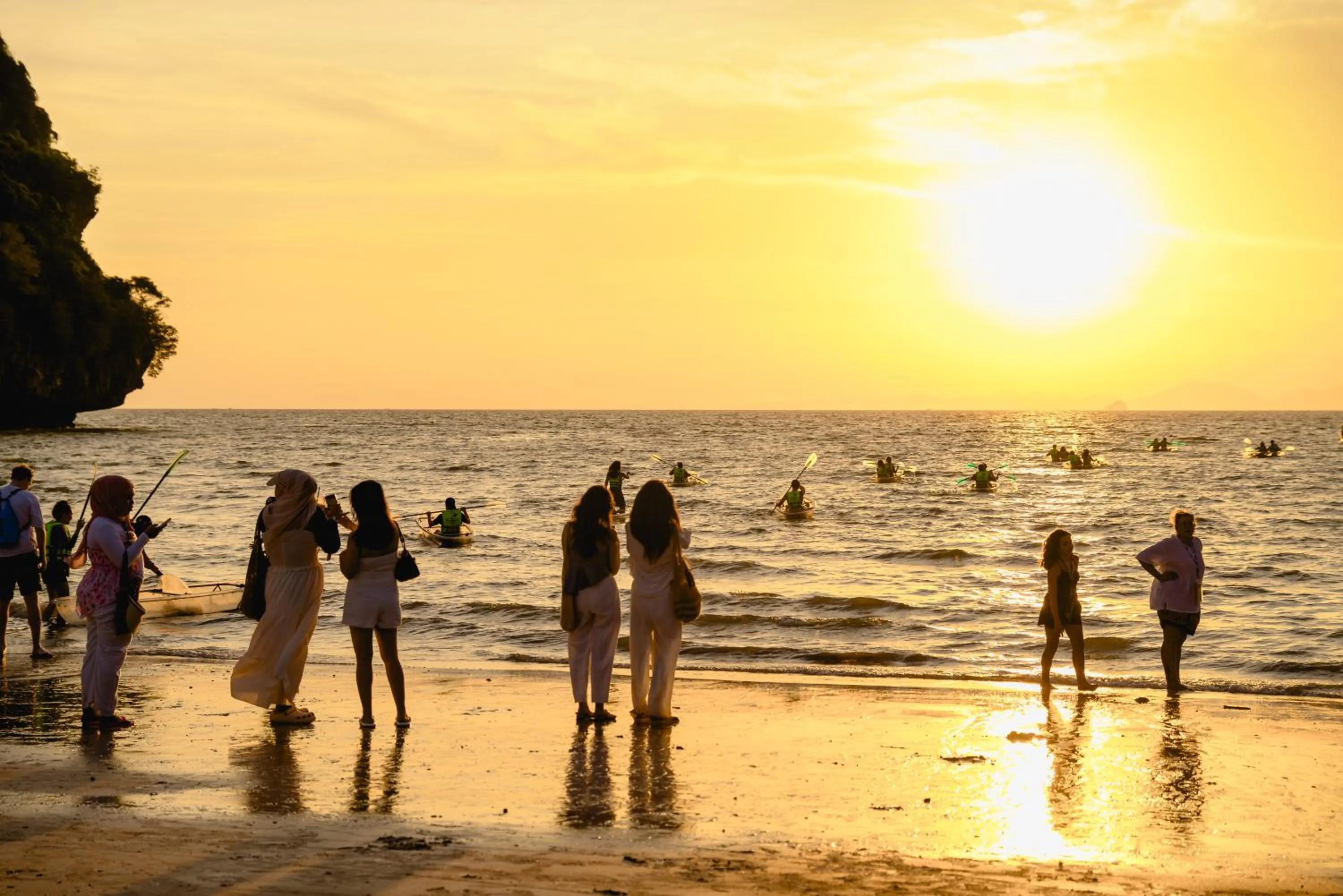 Sunset in Sand Sea Resort Railay Beach