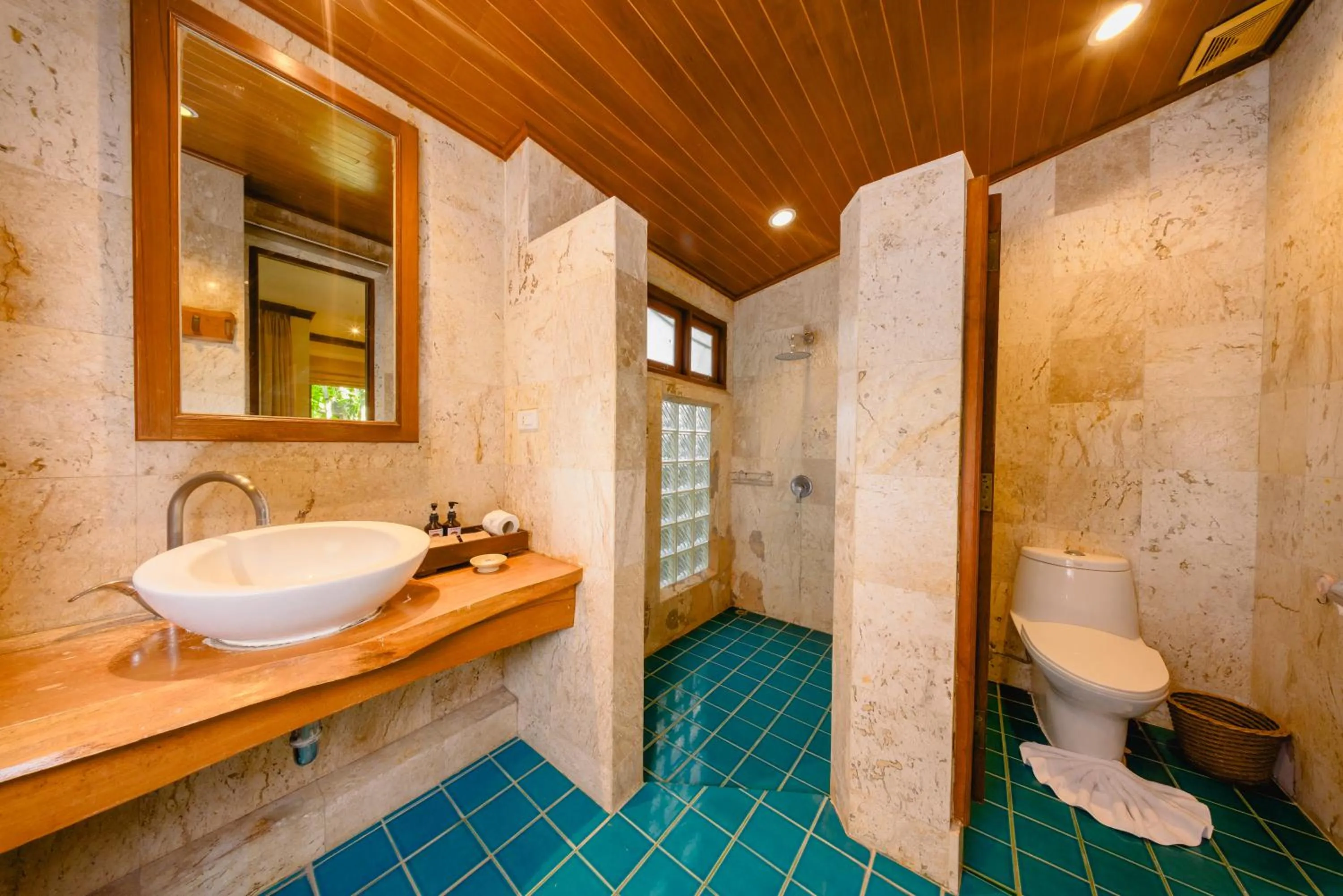 Bathroom in Sand Sea Resort Railay Beach