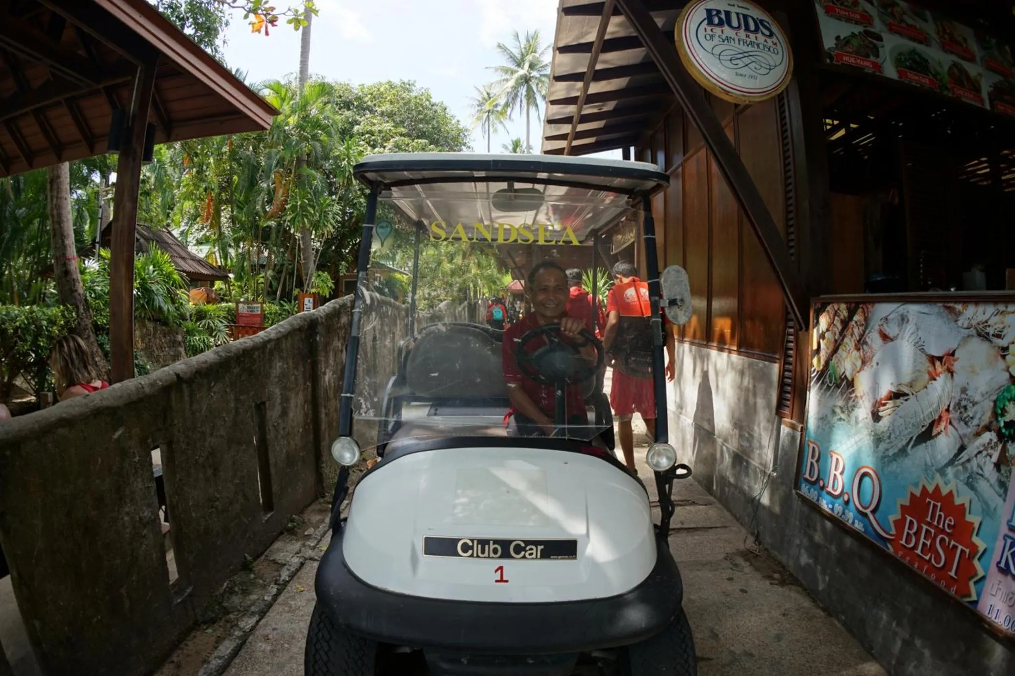 Area and facilities in Sand Sea Resort Railay Beach