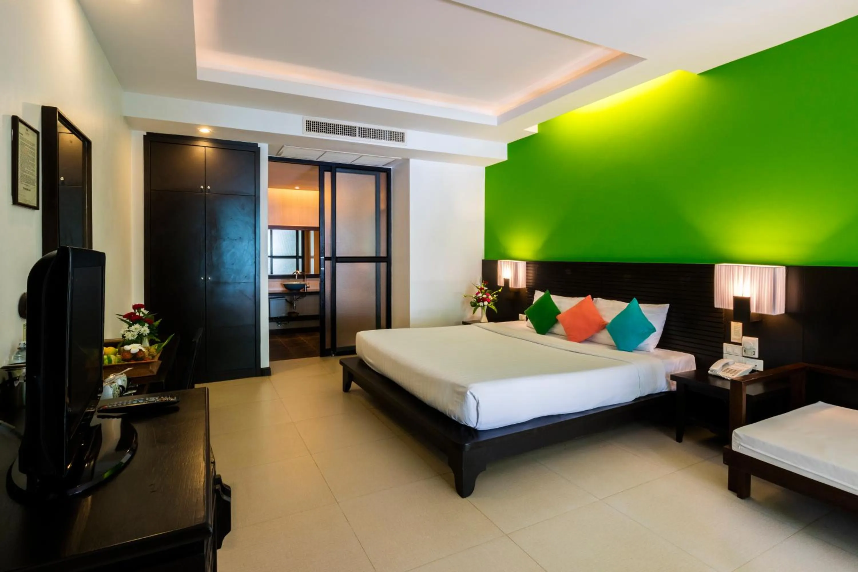 Bedroom, Bed in Sand Sea Resort Railay Beach