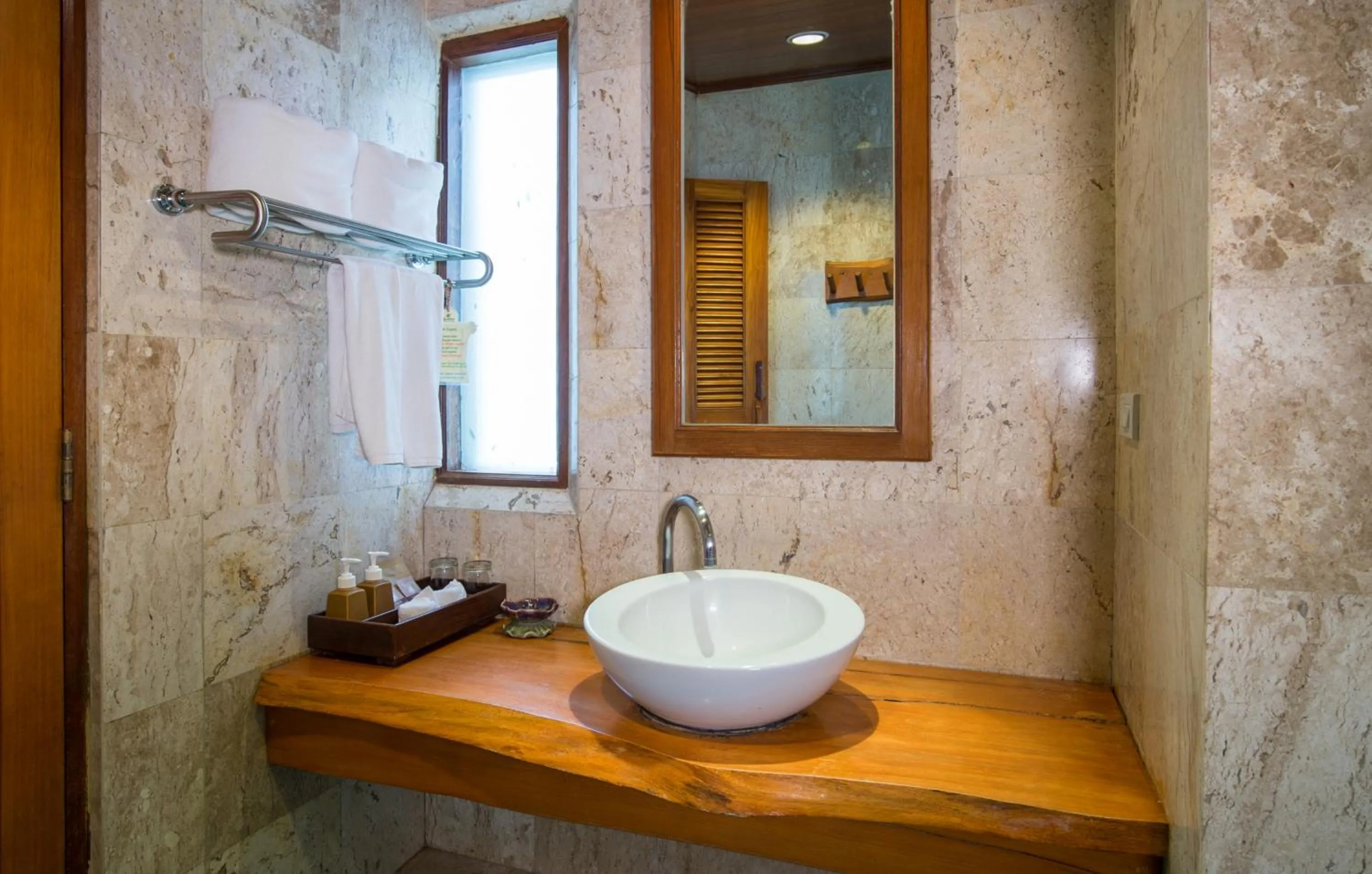 Bathroom in Sand Sea Resort Railay Beach