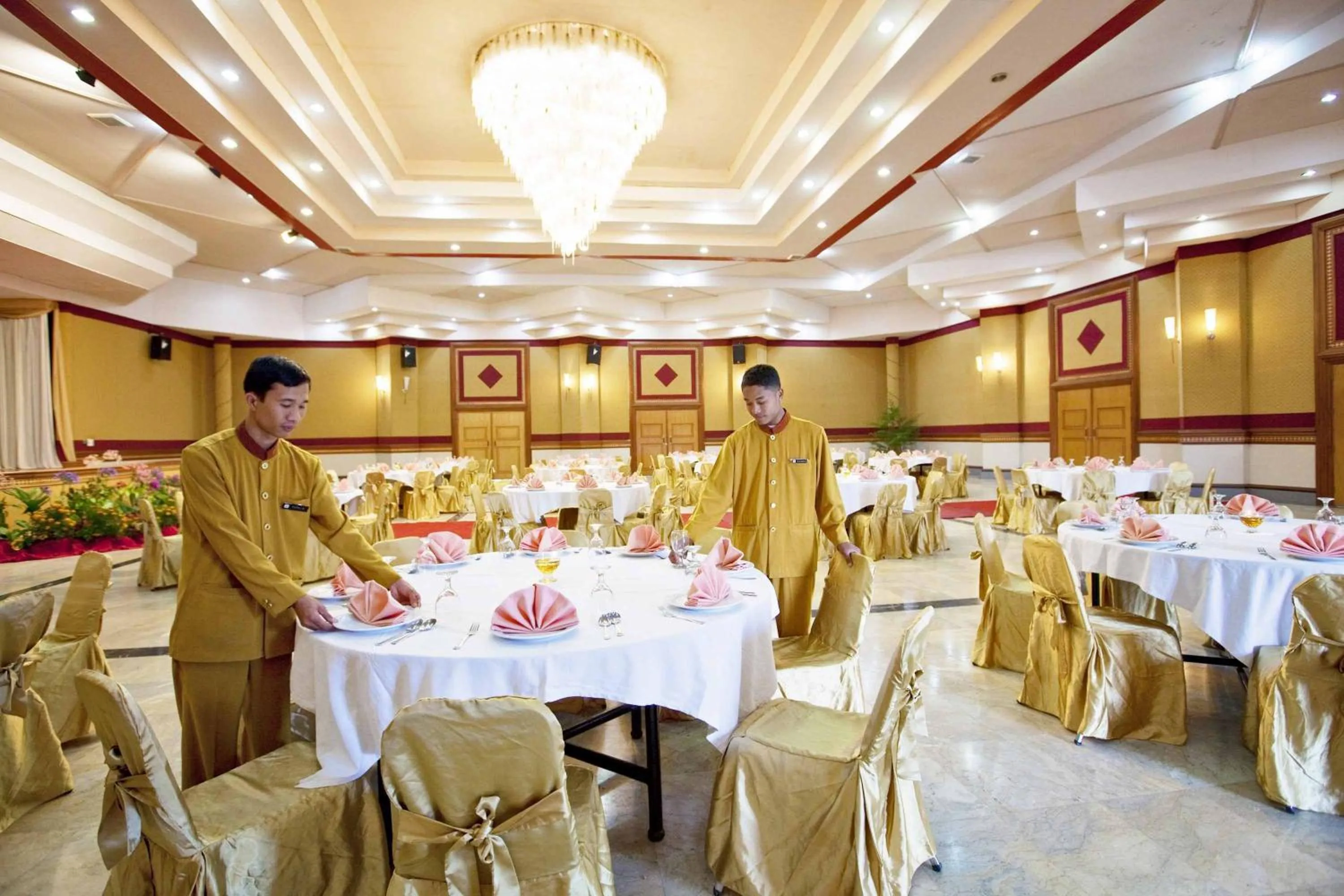 Garden in Hotel Sibayak Internasional