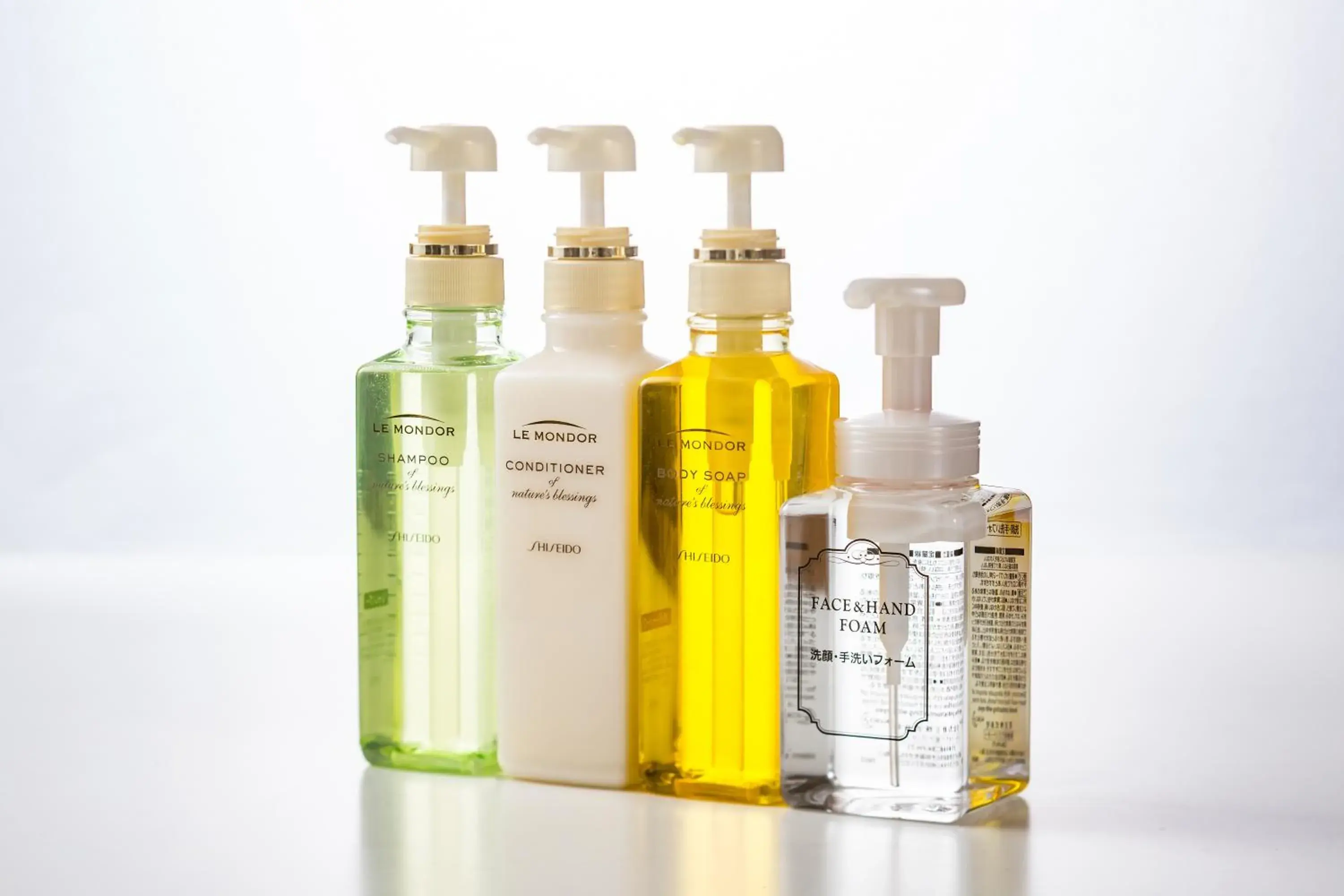 Twin Room - single occupancy - Non Smoking in Osaka Tokyu REI Hotel Twin Room - single occupancy - Non Smoking in Osaka Tokyu REI Hotel