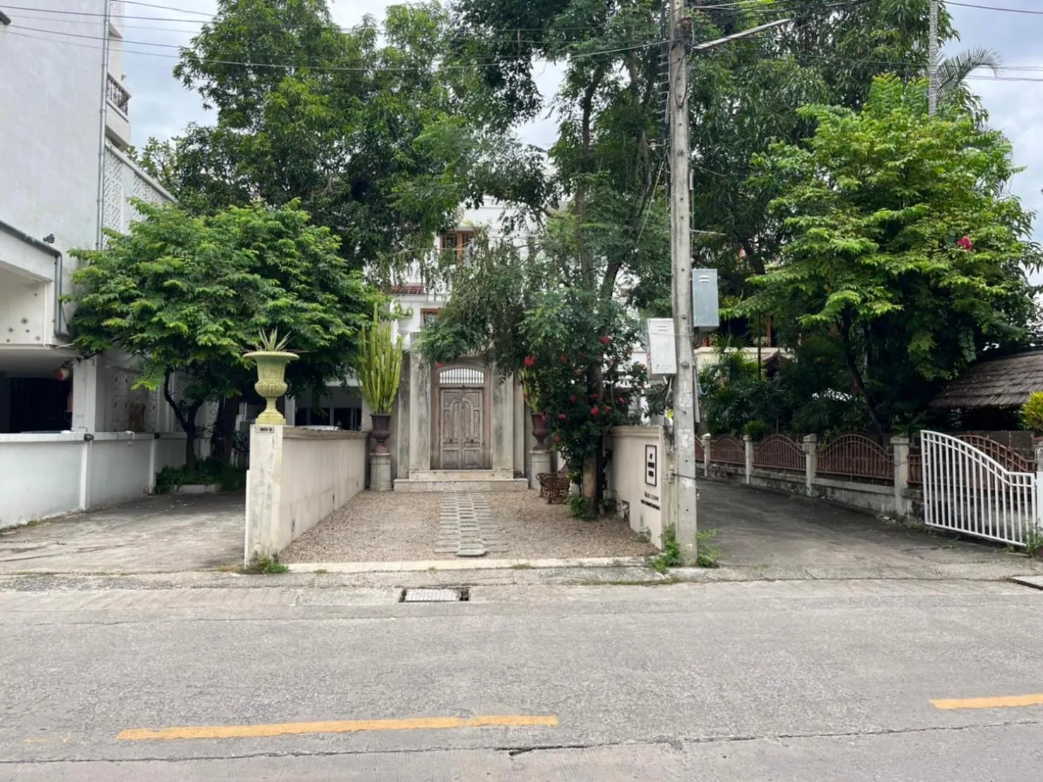 Parking in At Niman conceptual Home chiangmai