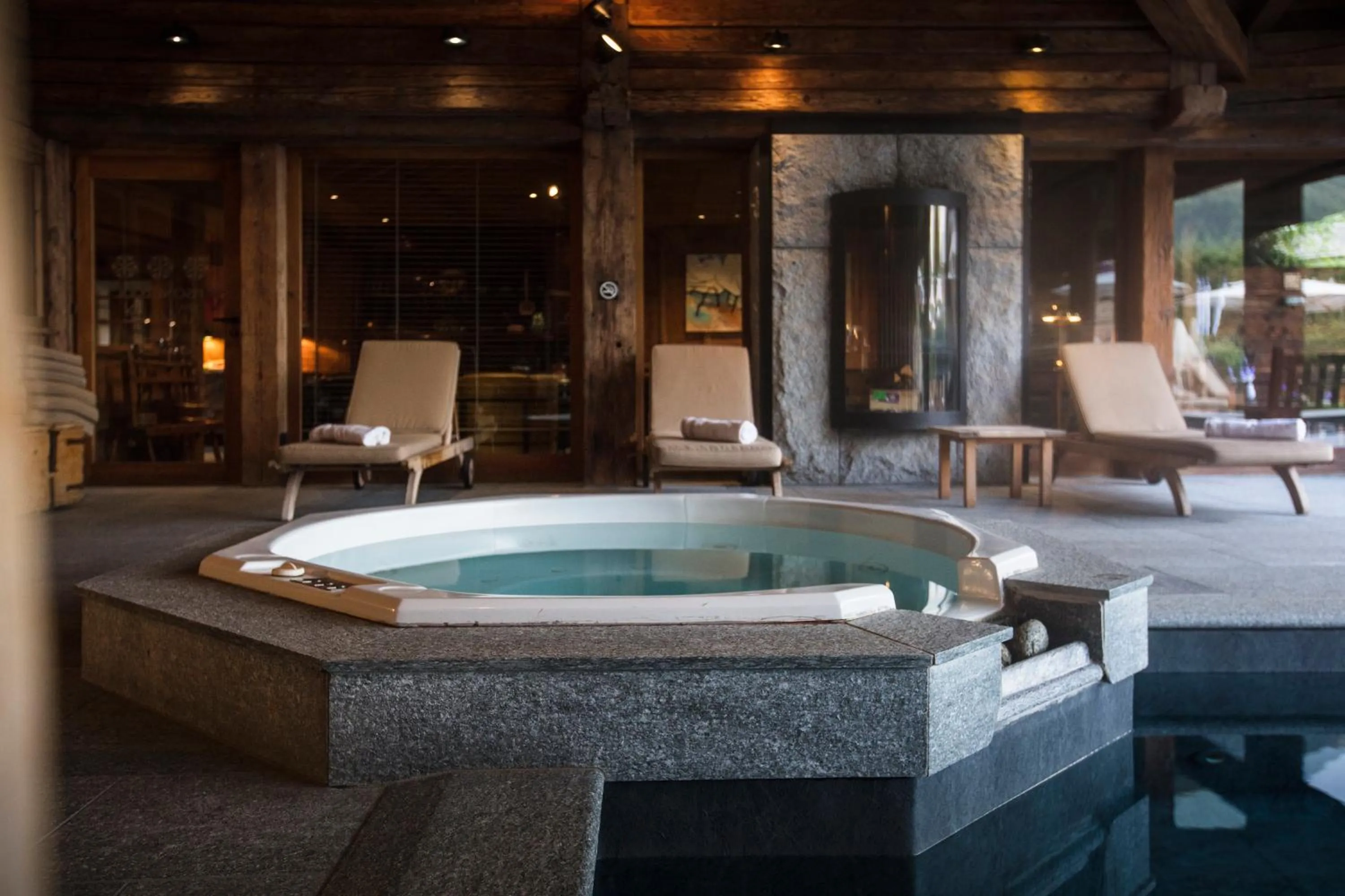 Hot Tub in Le Hameau Albert 1er - Relais & Châteaux