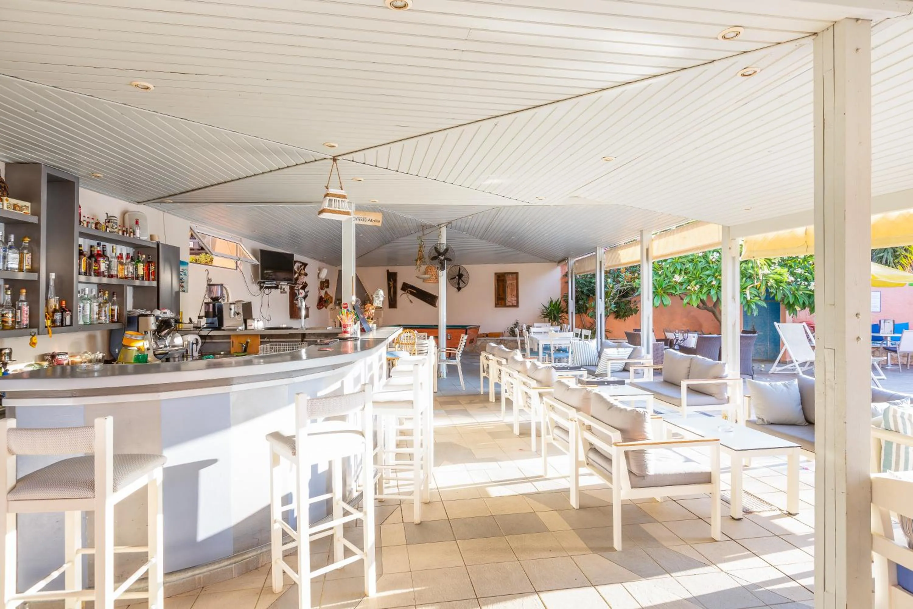 Coffee/tea facilities in Ormos Atalia