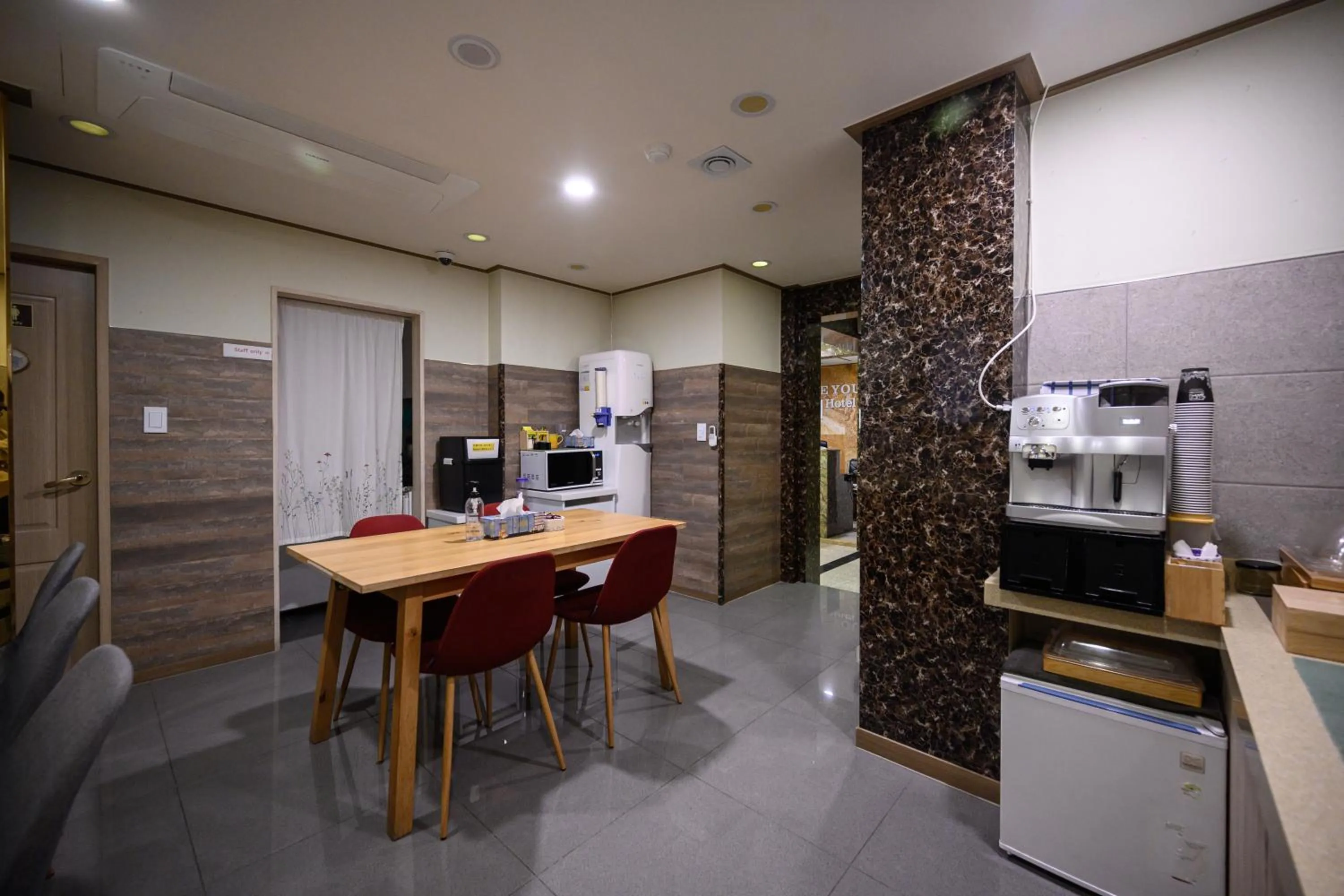 Daeyoung Hotel Myeongdong