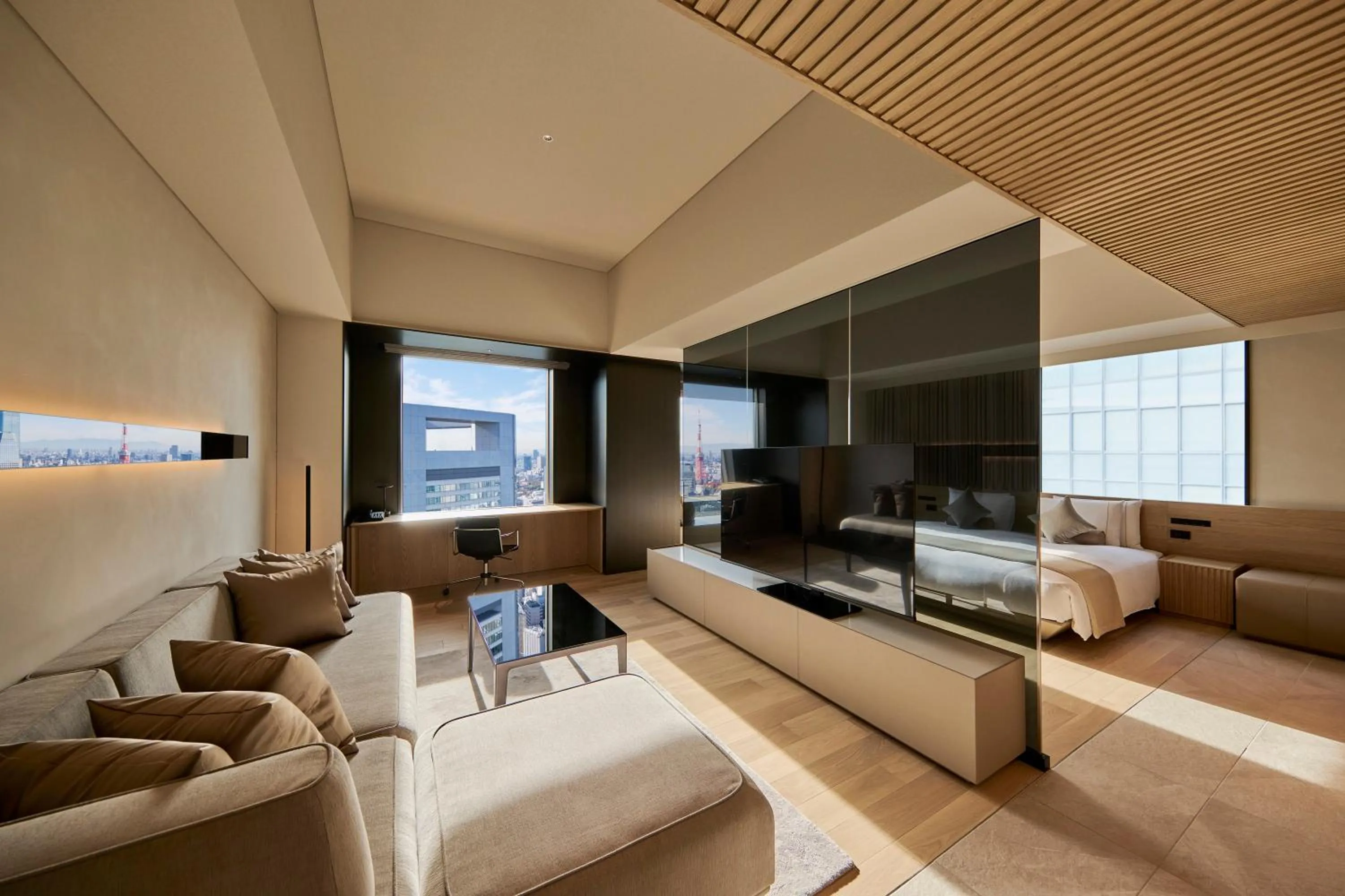 TV and multimedia in The Royal Park Hotel Iconic Tokyo Shiodome