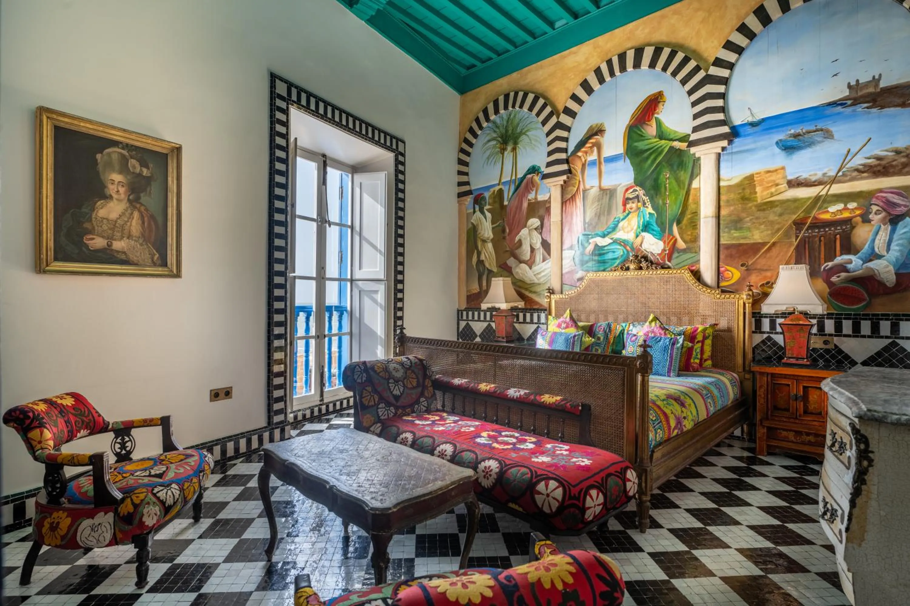 Photo of the whole room in SALUT MAROC! Luxury Boutique Hotel & Restaurant