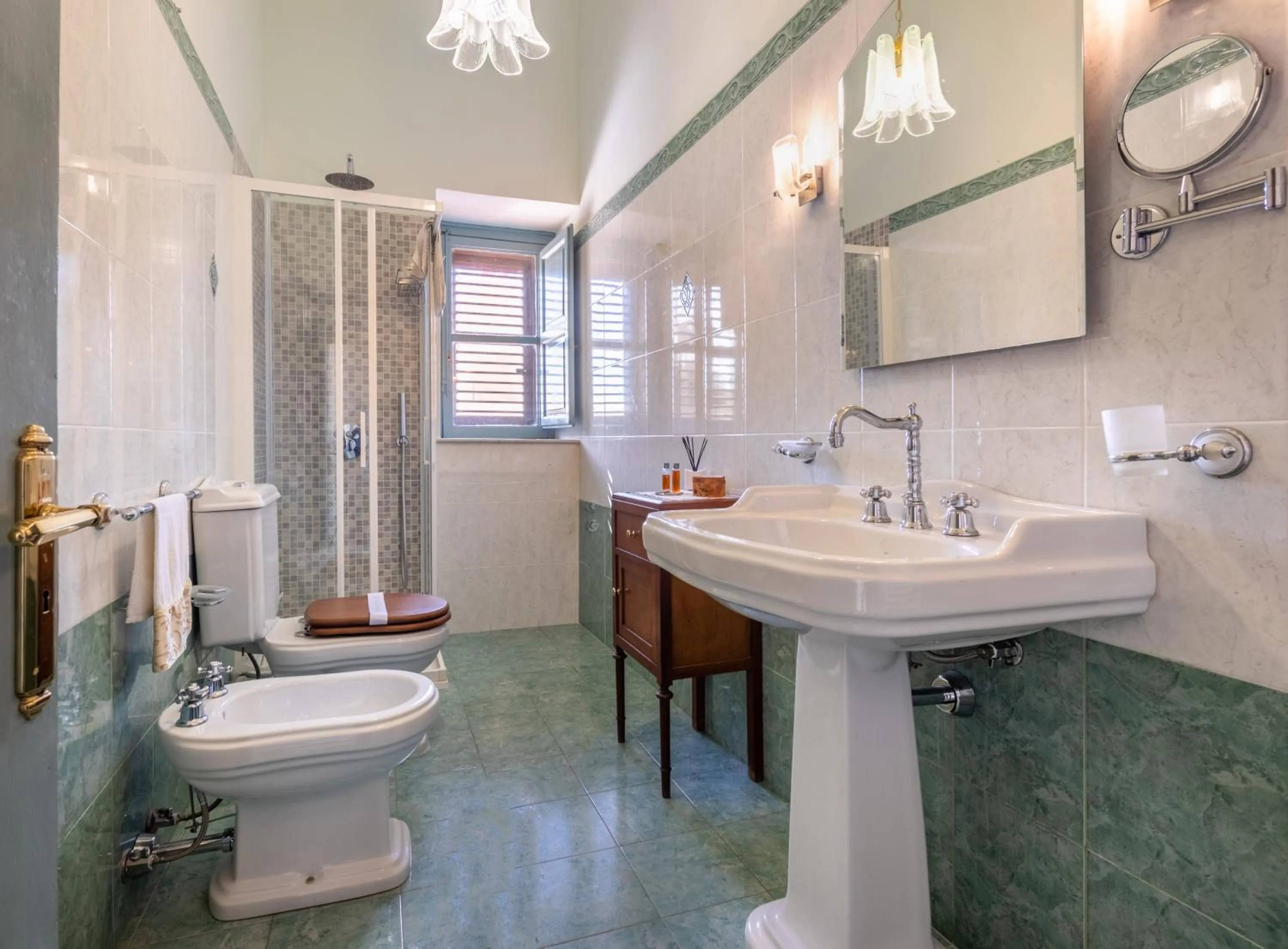 Bathroom in Villa Nicolaci - Liberty Suites
