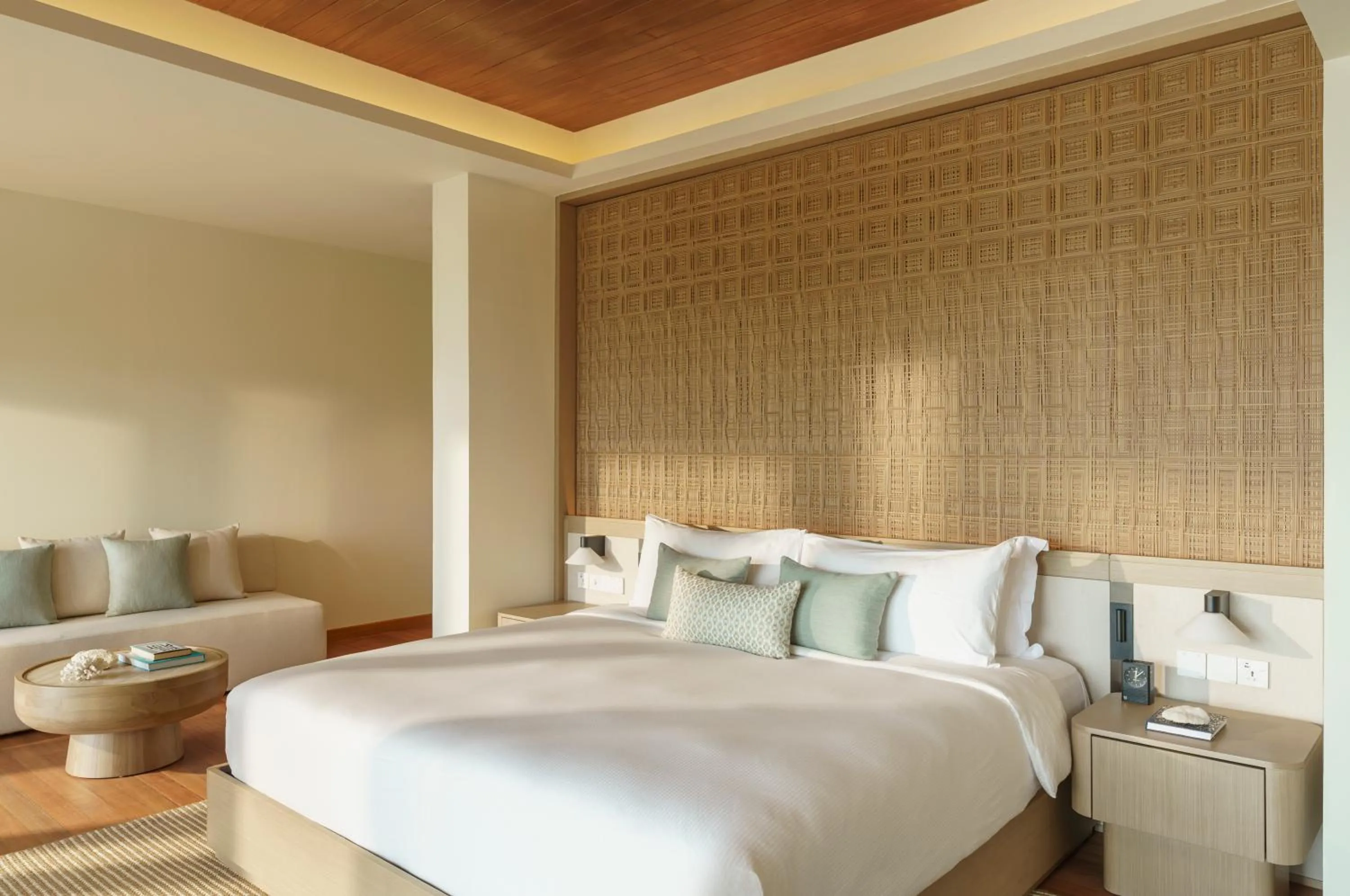 Bed in Huvafen Fushi Maldives