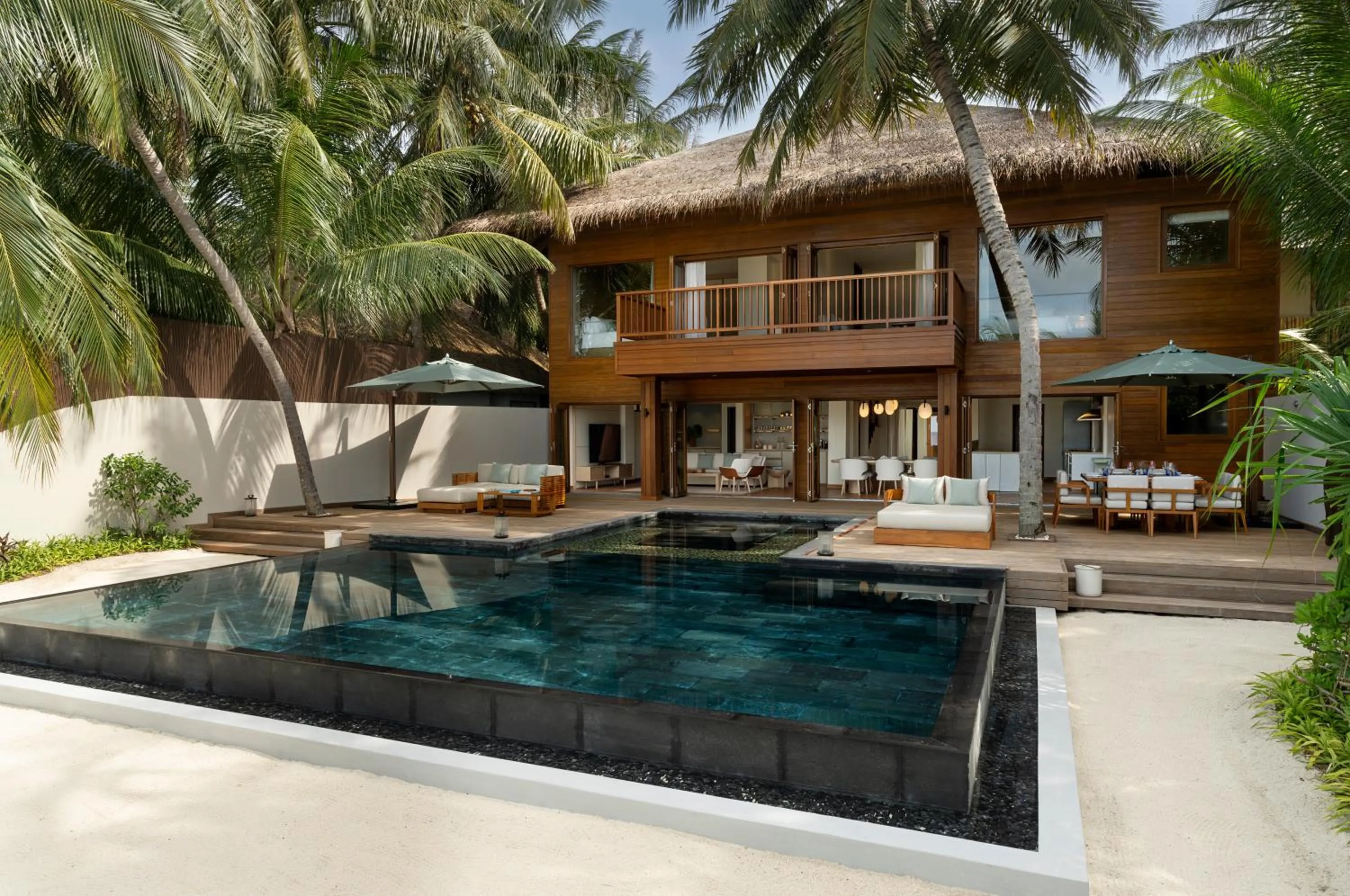 Pool view in Huvafen Fushi Maldives