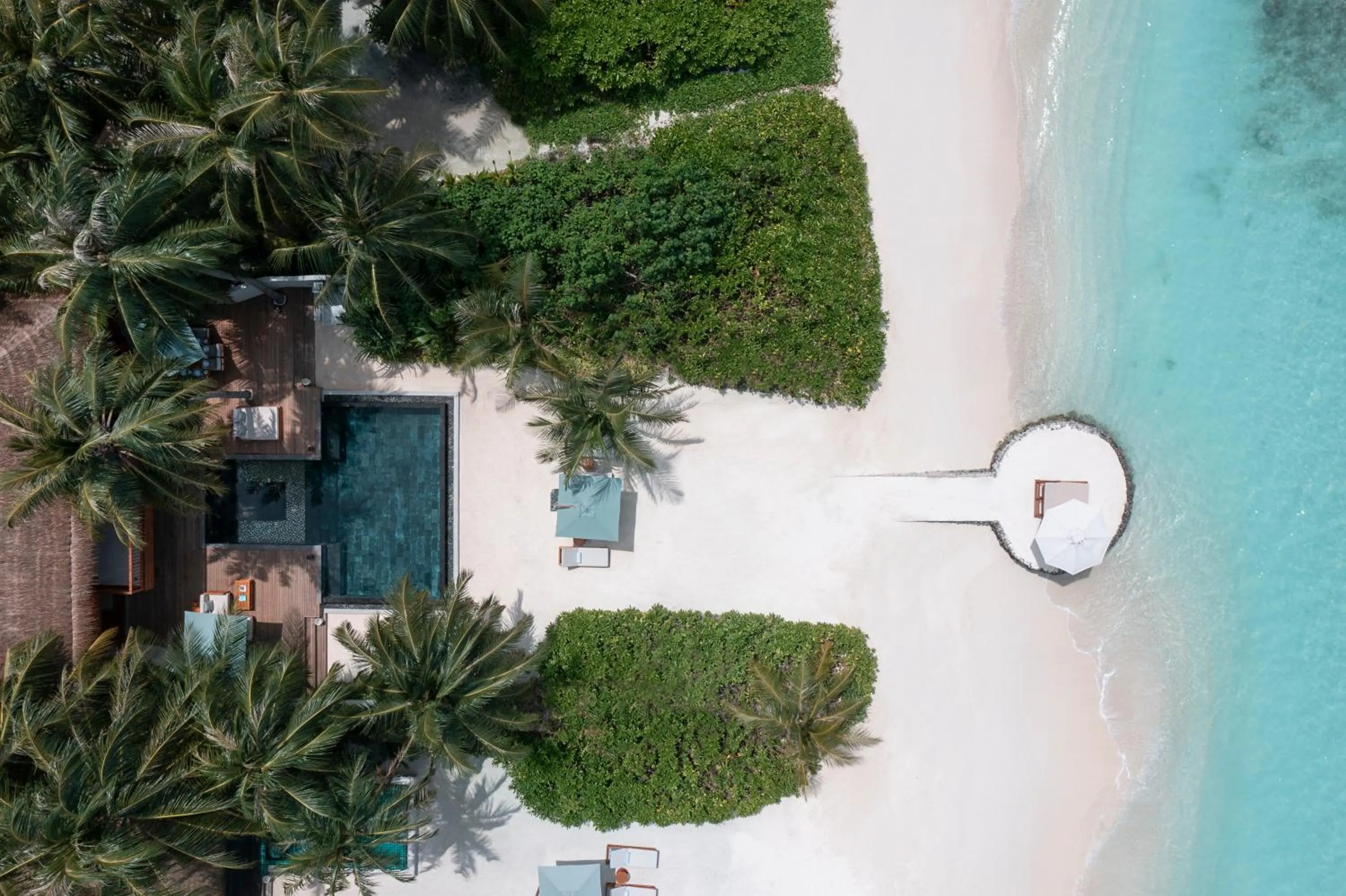 Beach in Huvafen Fushi Maldives