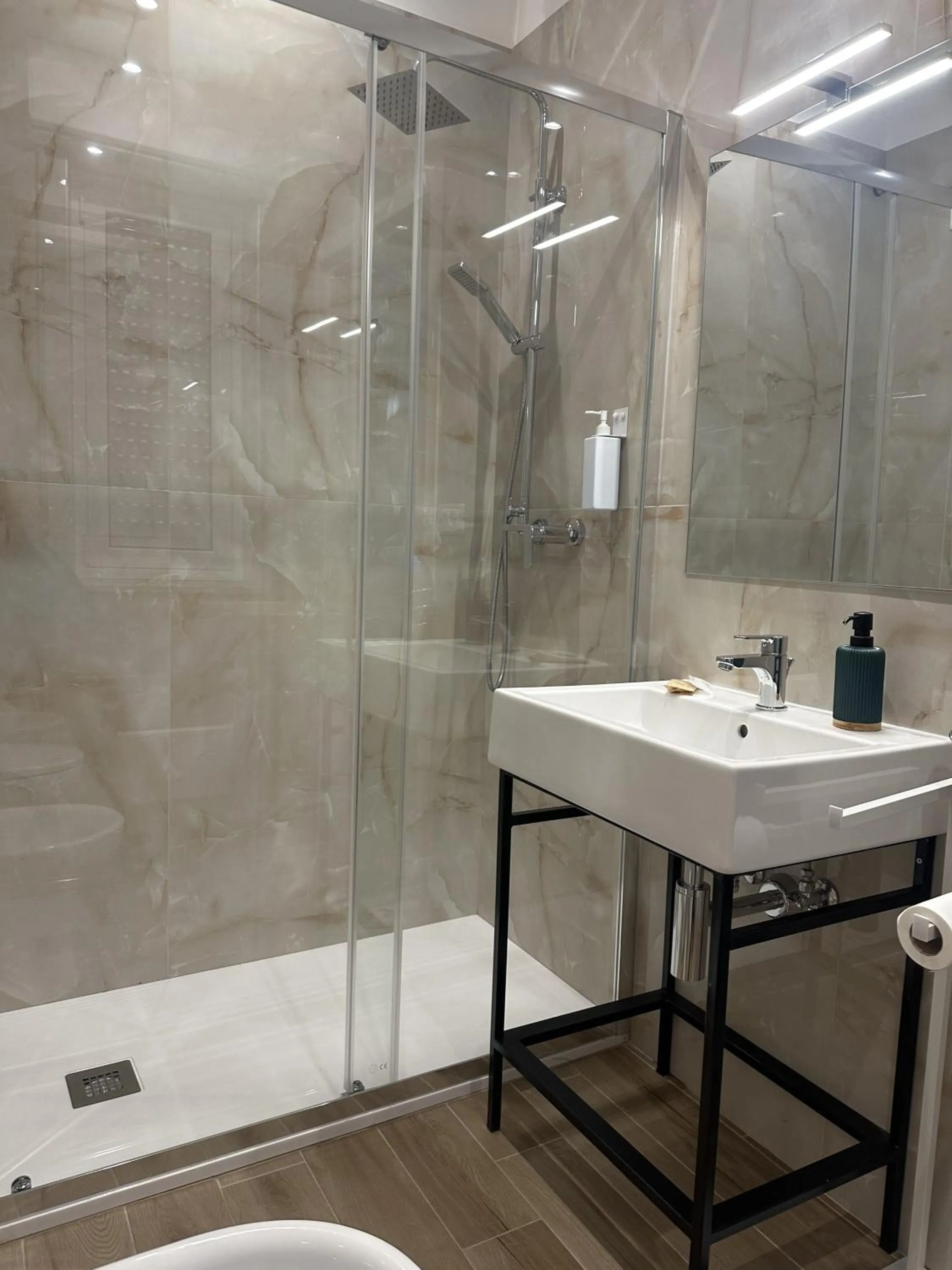 Shower in Charm Airport