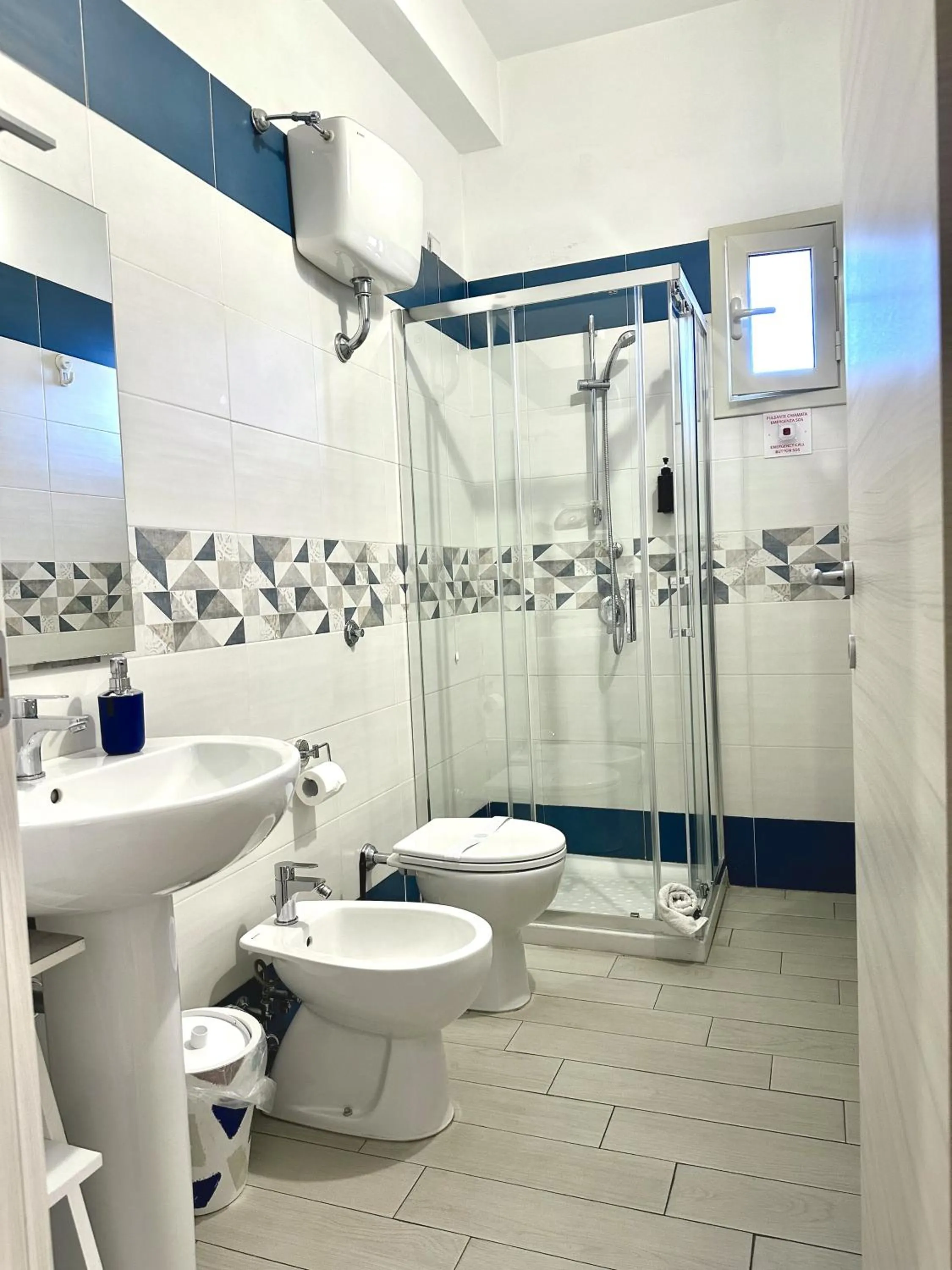 Shower in Charm Airport