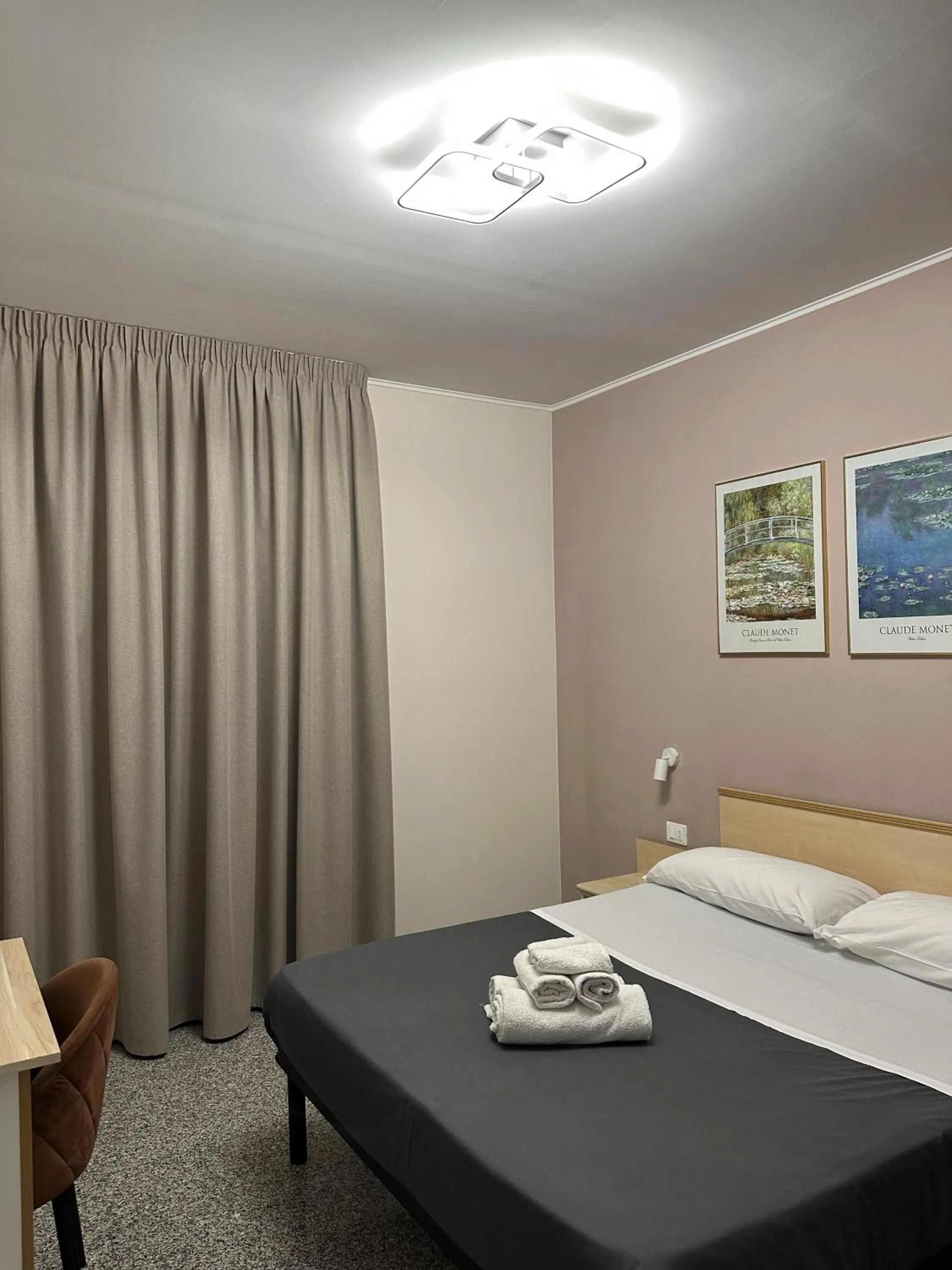 Bed in Charm Airport