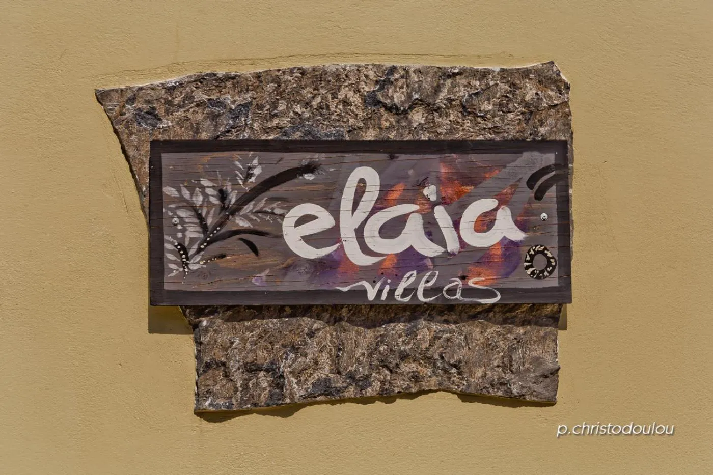 Logo/Certificate/Sign in Elaia Villas