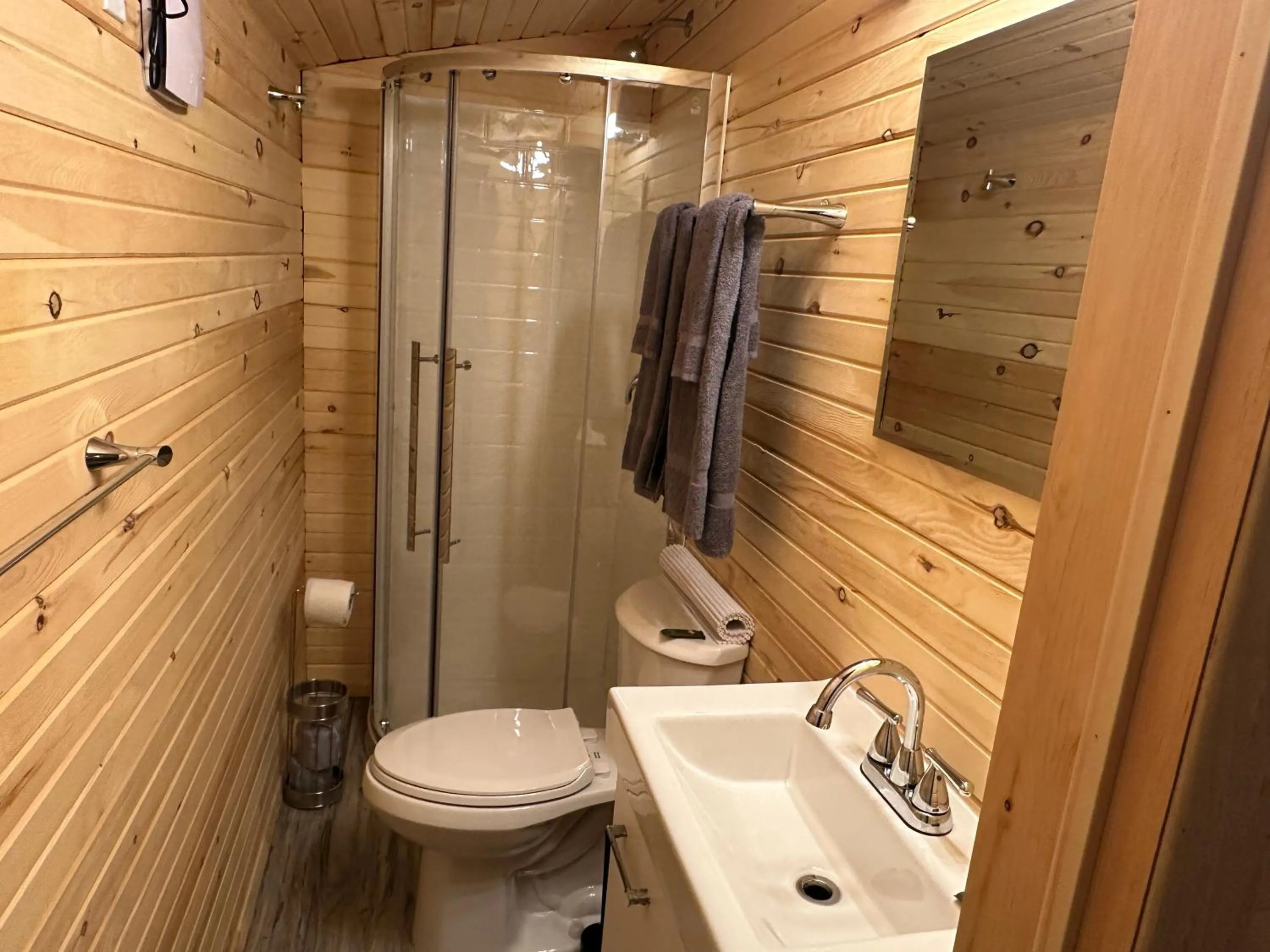 Glen Garry motel and cottages