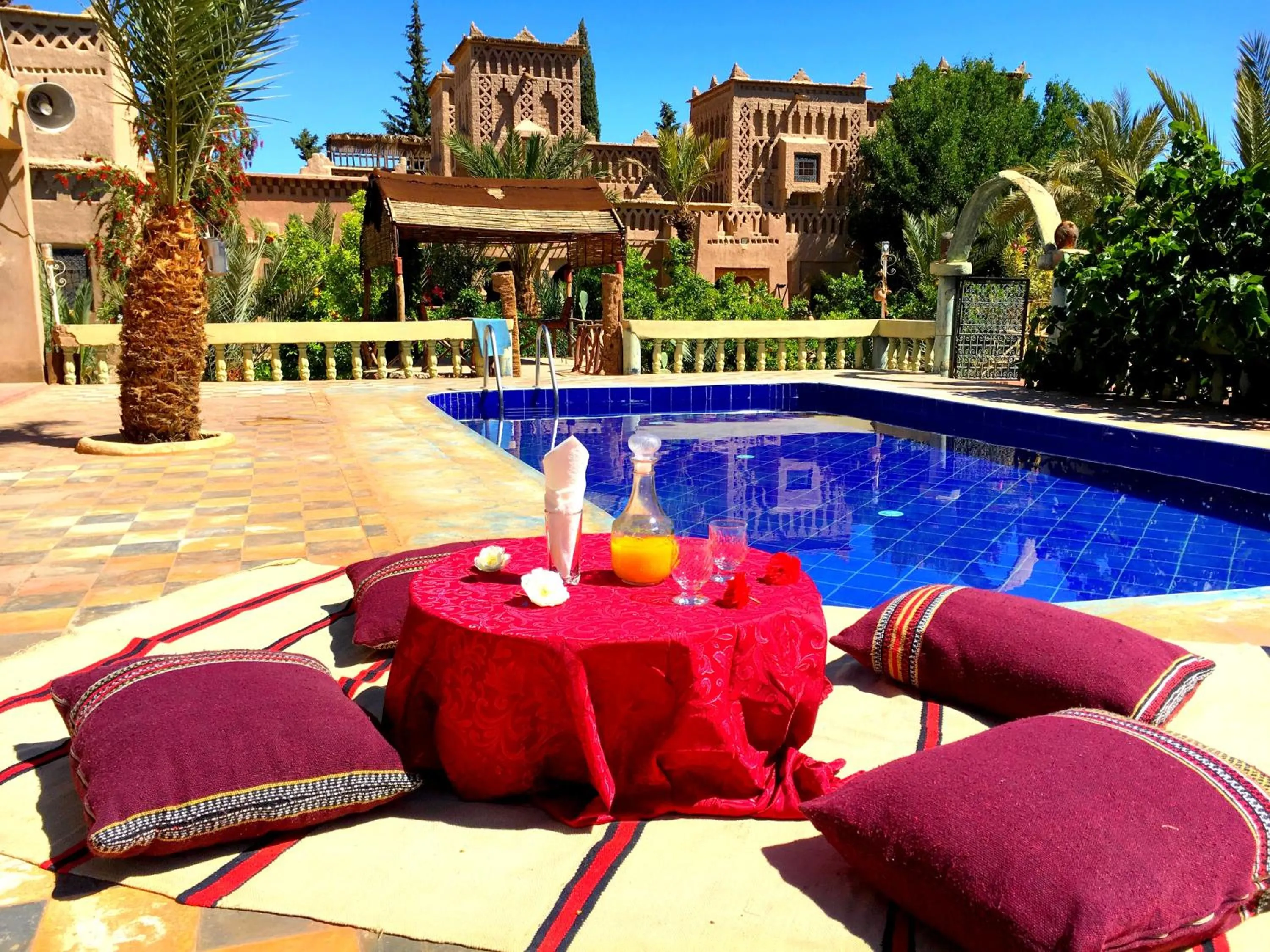 Swimming pool in Kasbah Tiriguioute
