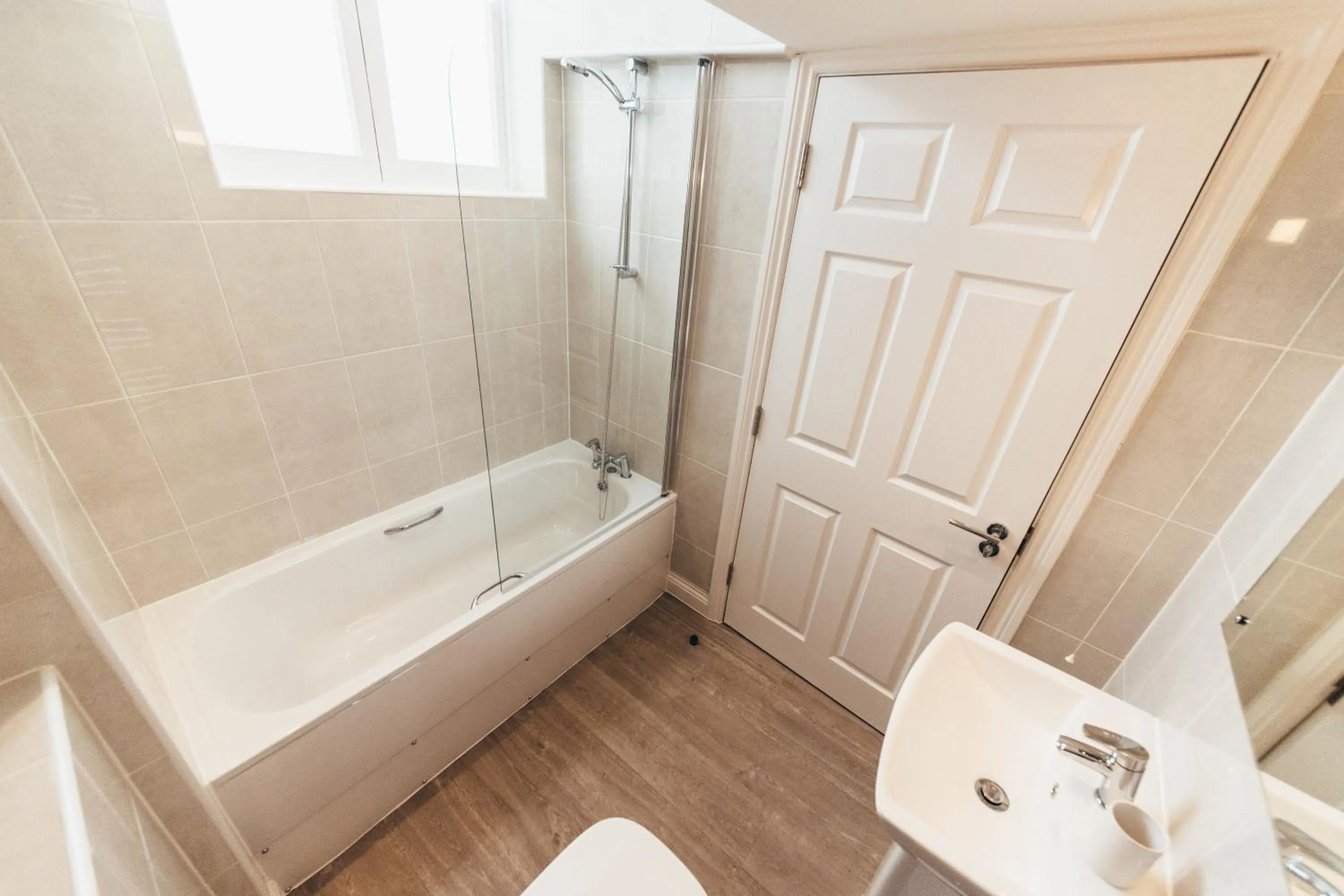 Shower in The Stay Company, Friar Gate