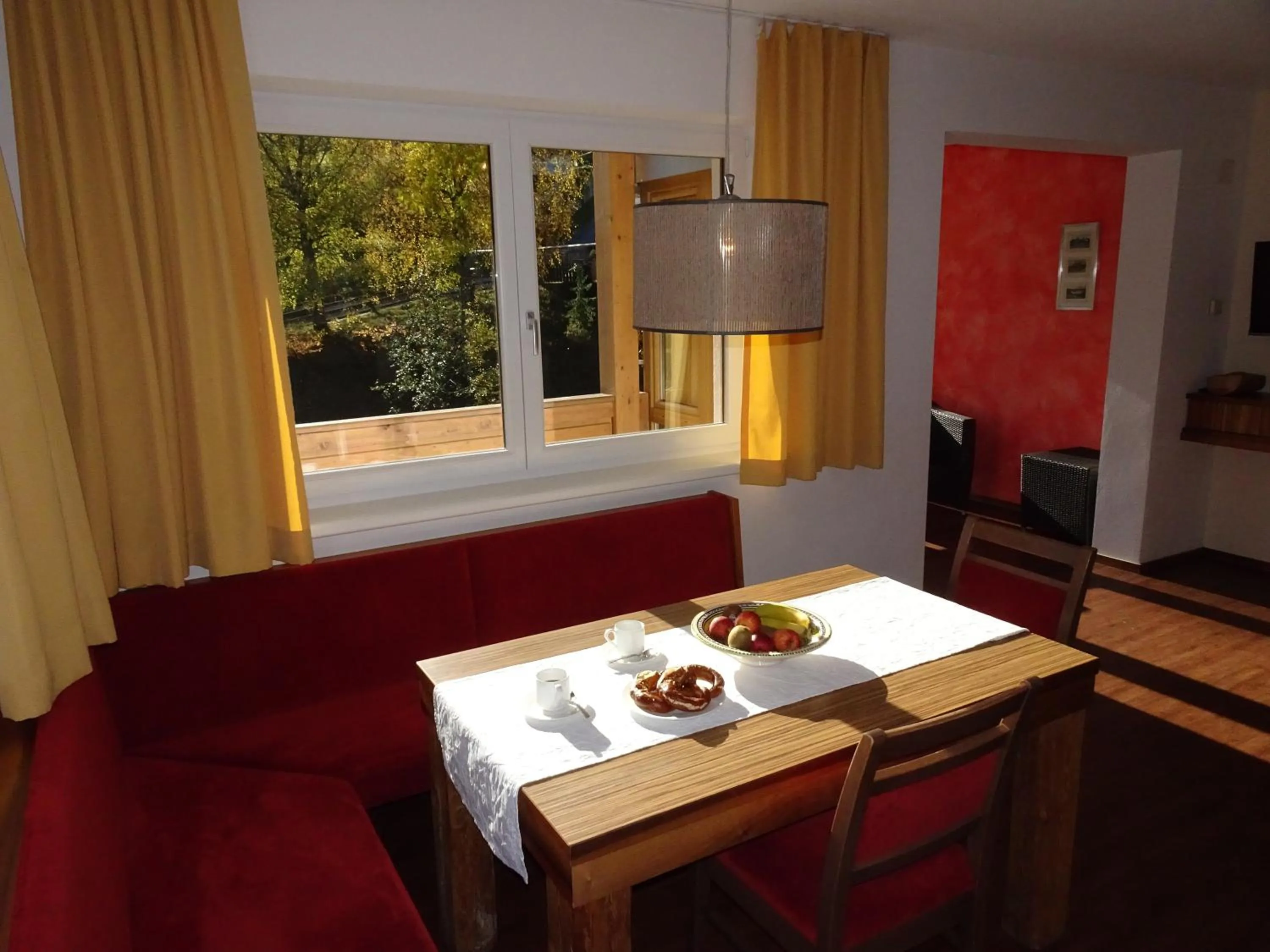 Photo of the whole room in Apart Ideal