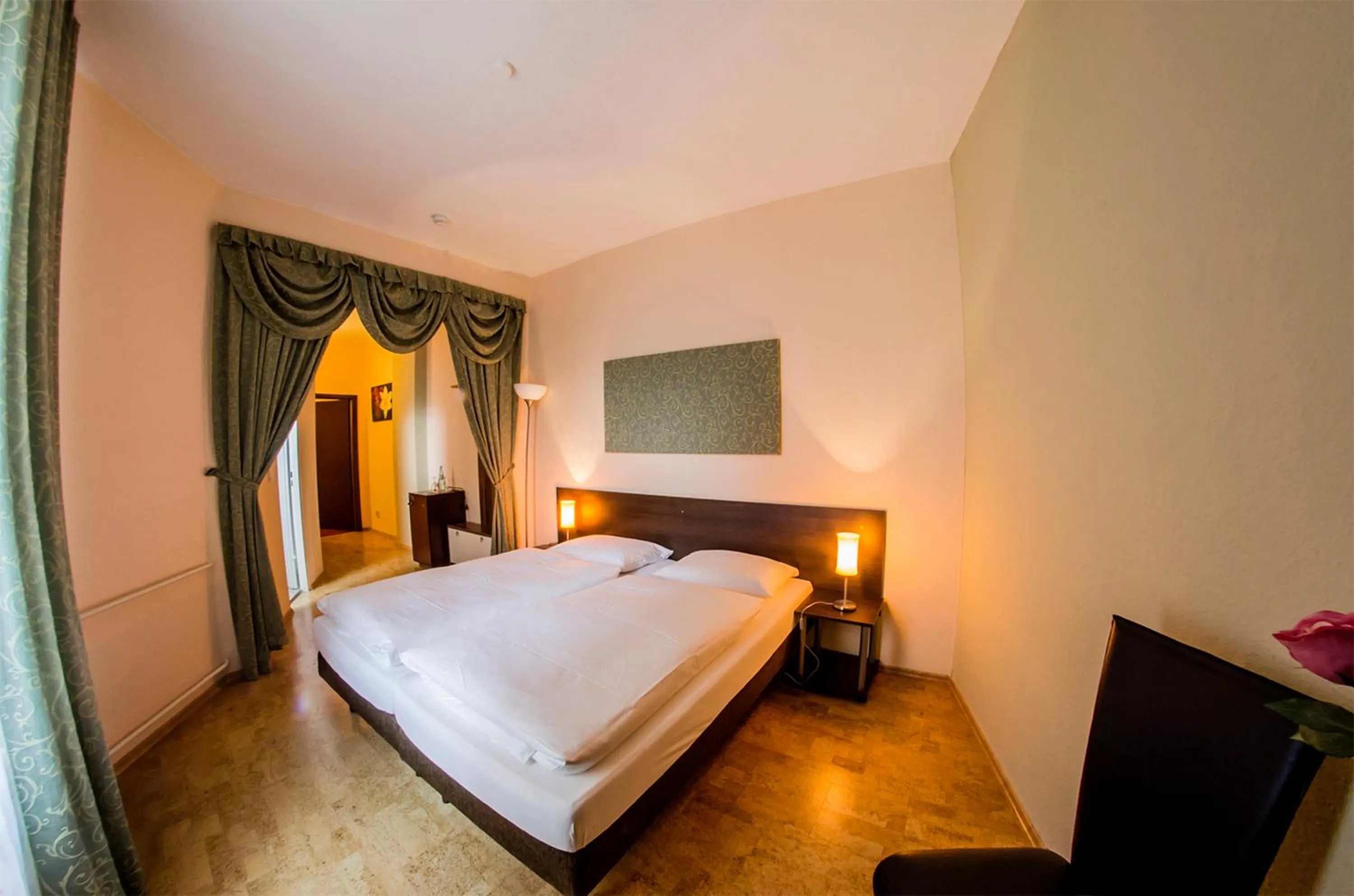 Photo of the whole room in Hotel-Pension Victoria