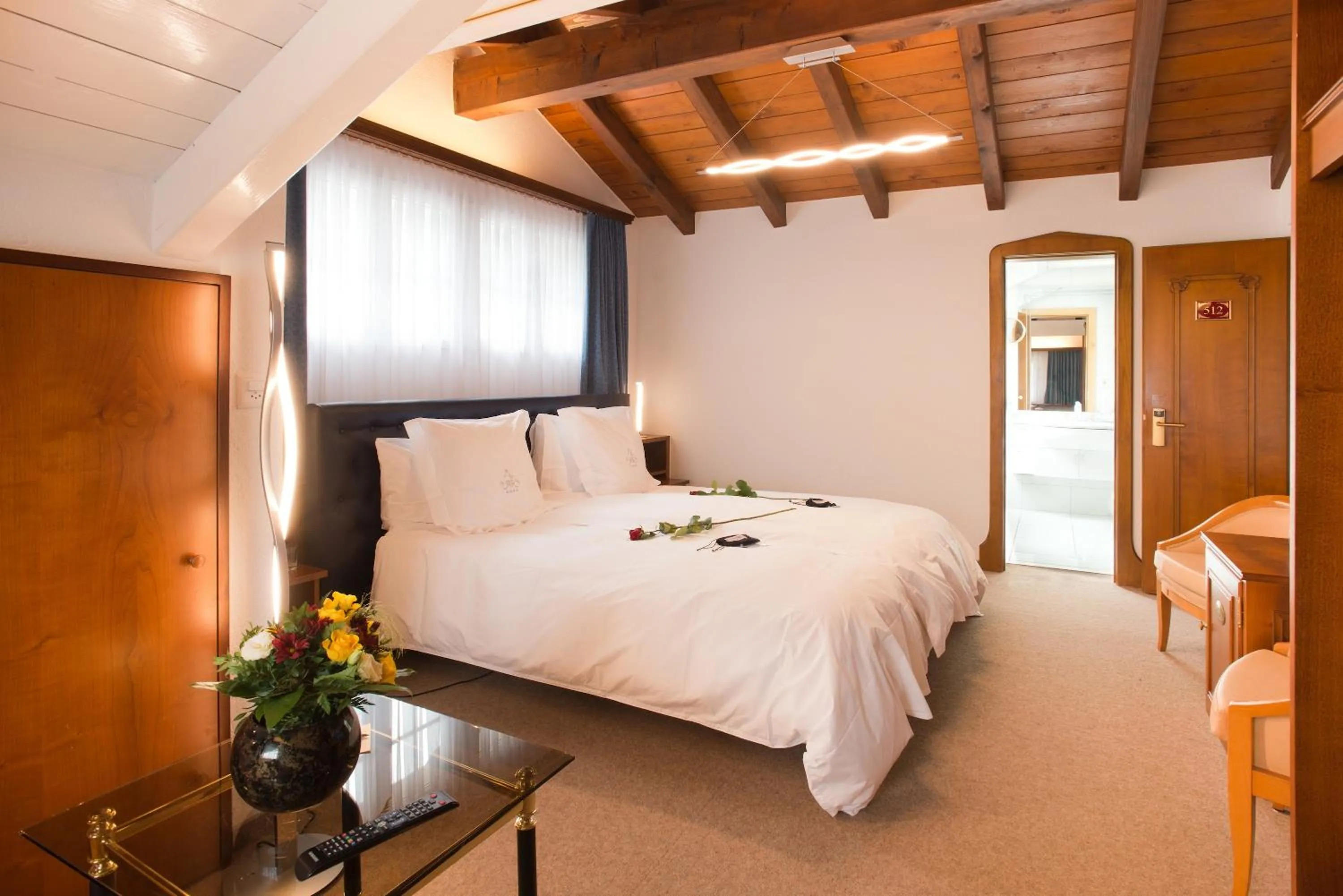 Bed in Boutique Hotel Albana Real - Restaurants & Spa