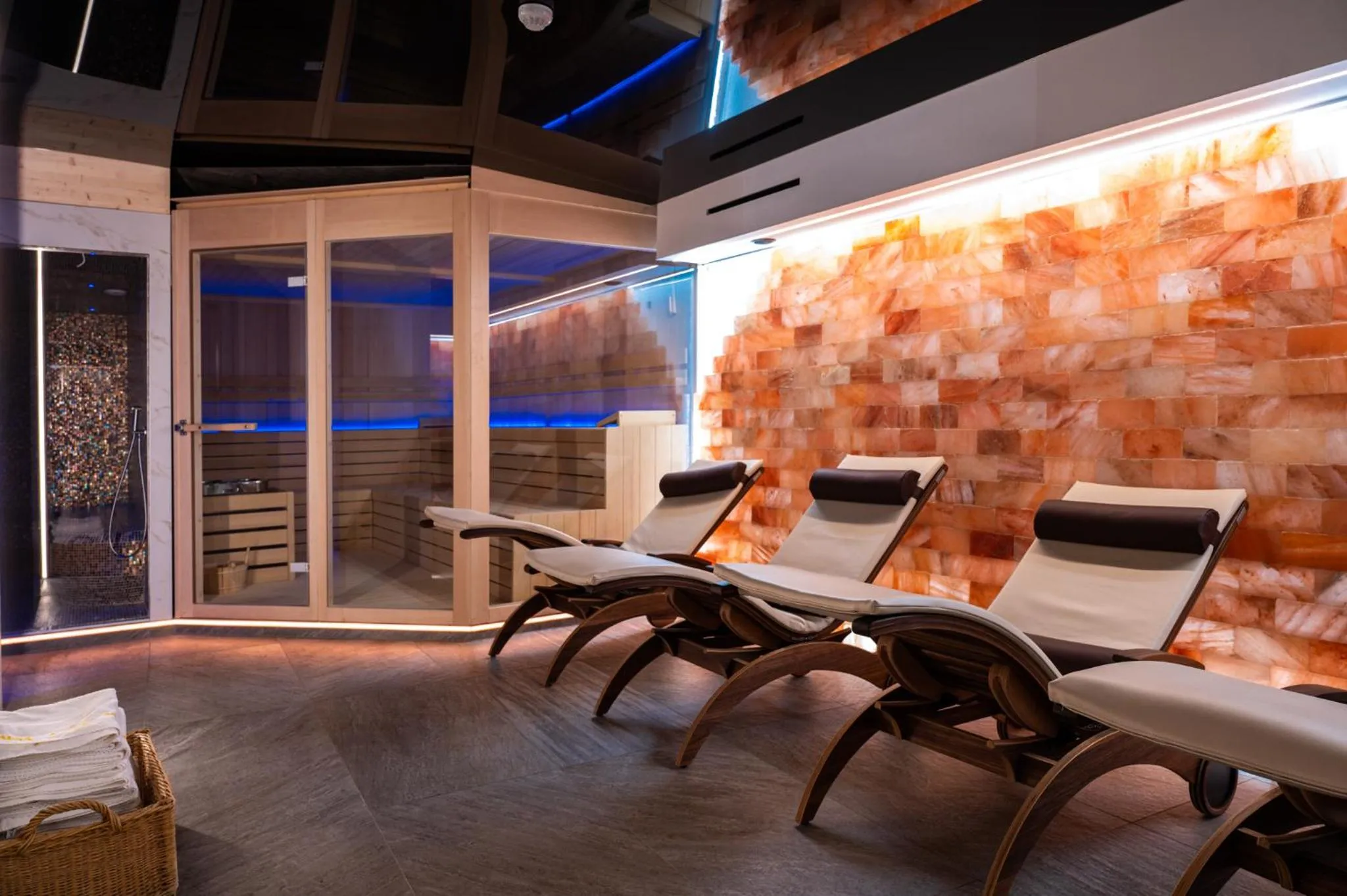 Swimming pool in Boutique Hotel Albana Real - Restaurants & Spa