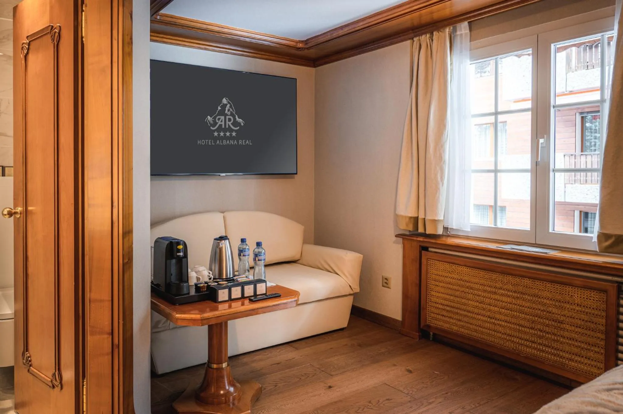 Coffee/tea facilities in Boutique Hotel Albana Real - Restaurants & Spa