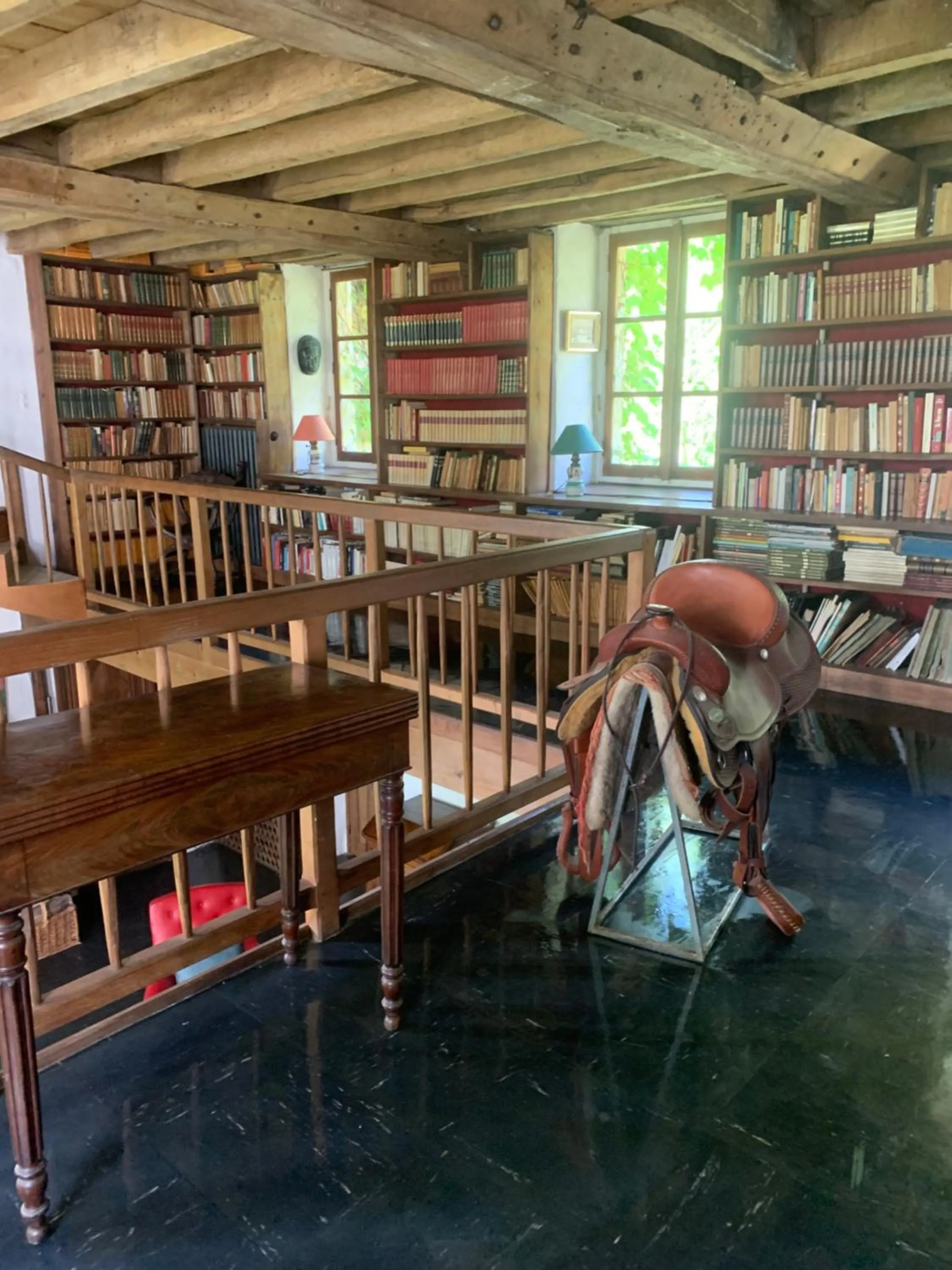 Library in Moulin de Champrond -Montmirail -Sarthe