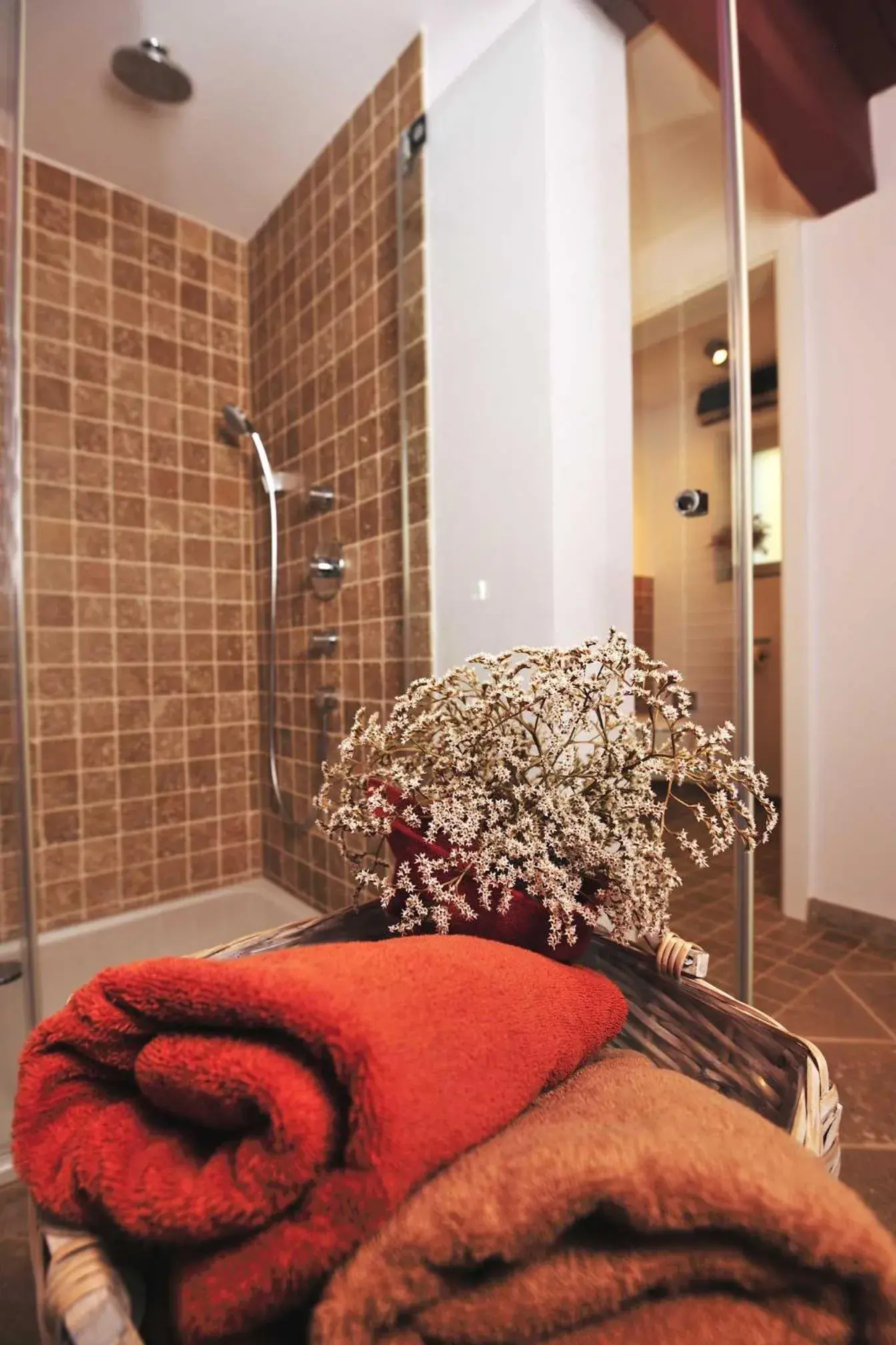 Deluxe Double Room - single occupancy in Landgasthof Weisses Lamm Deluxe Double Room - single occupancy in Landgasthof Weisses Lamm