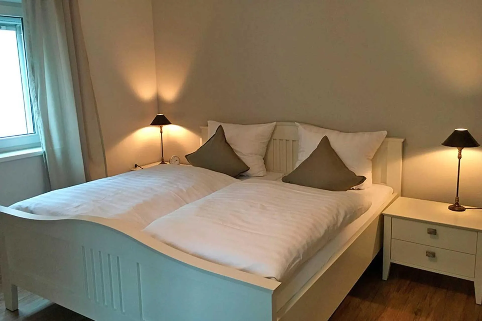 Bed in Landgasthof Weisses Lamm